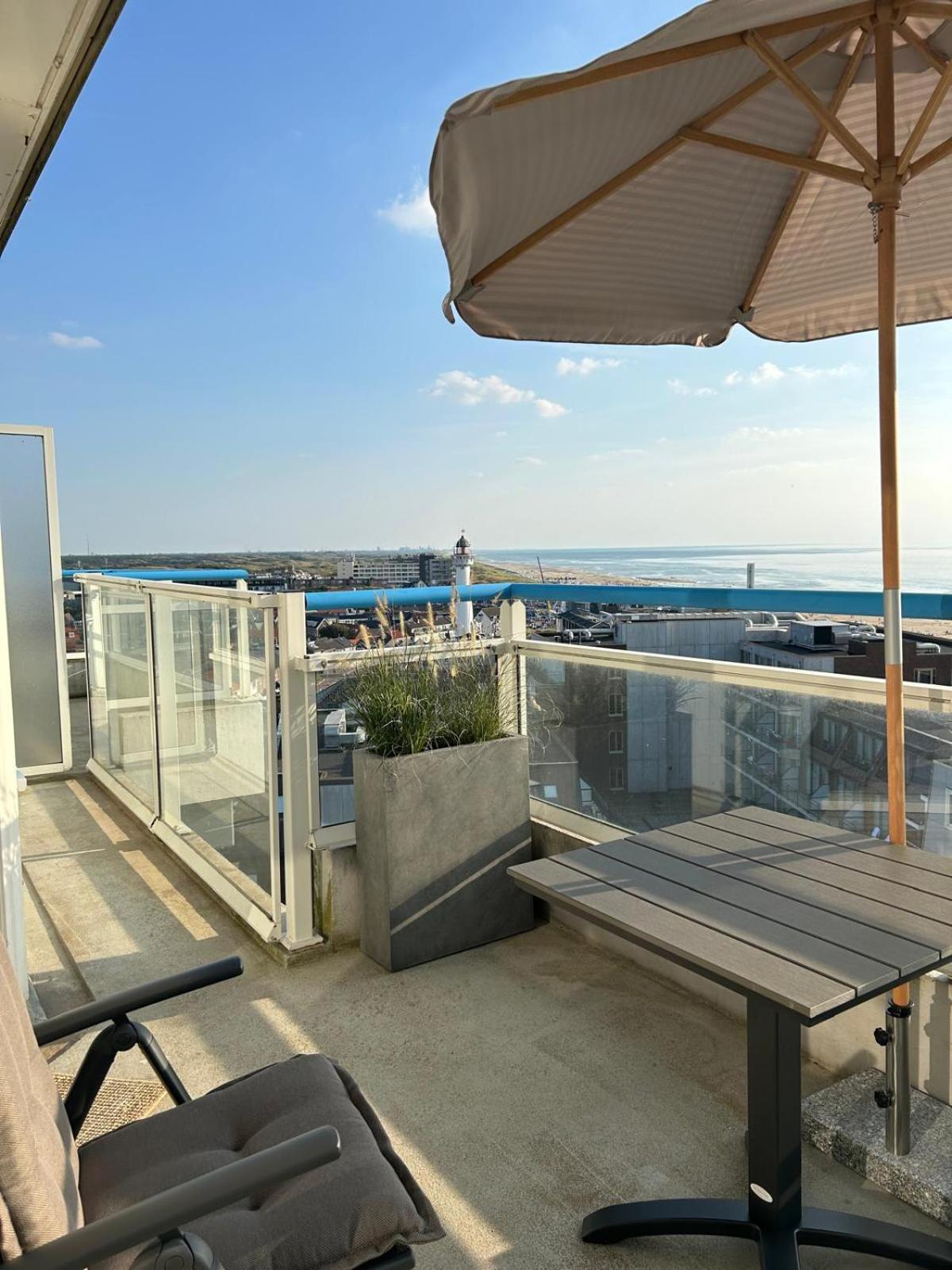 Two-Bedroom Apartment with Balcony and Sea View photo 1