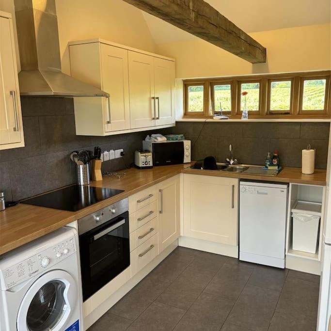 One-Bedroom House photo 3