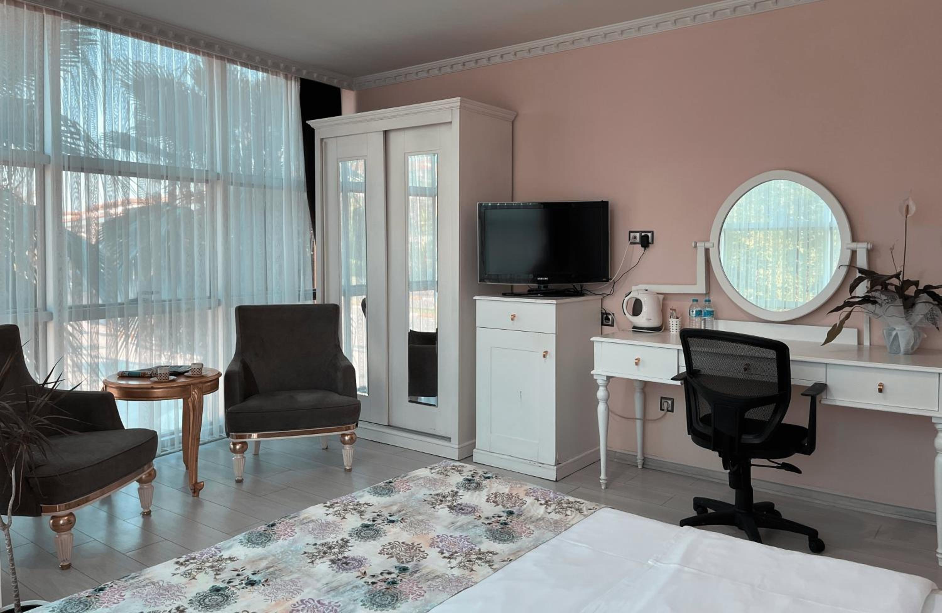 Deluxe Double Room with Bath