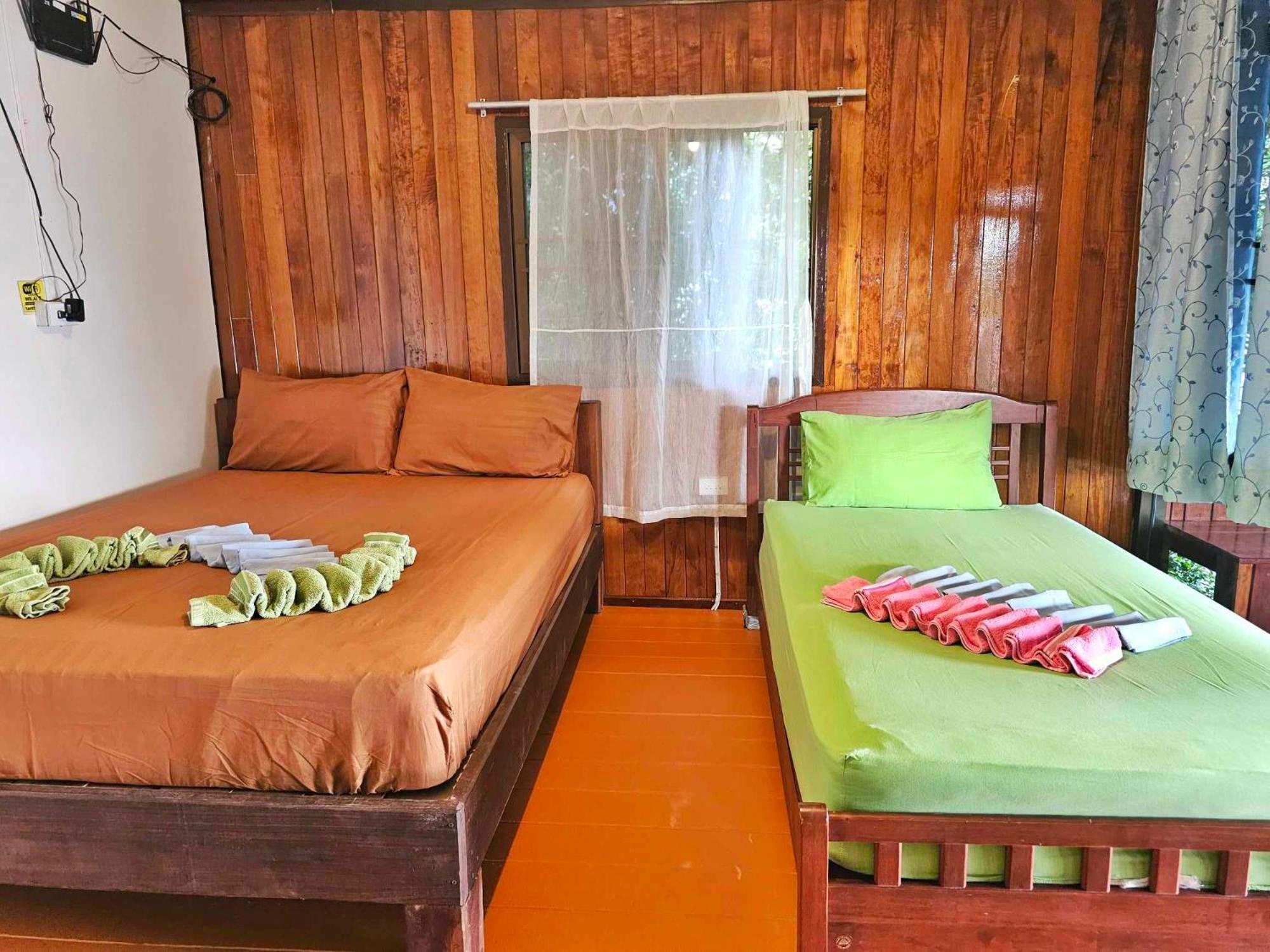 Deluxe Triple Room with Sea View - Photo 4