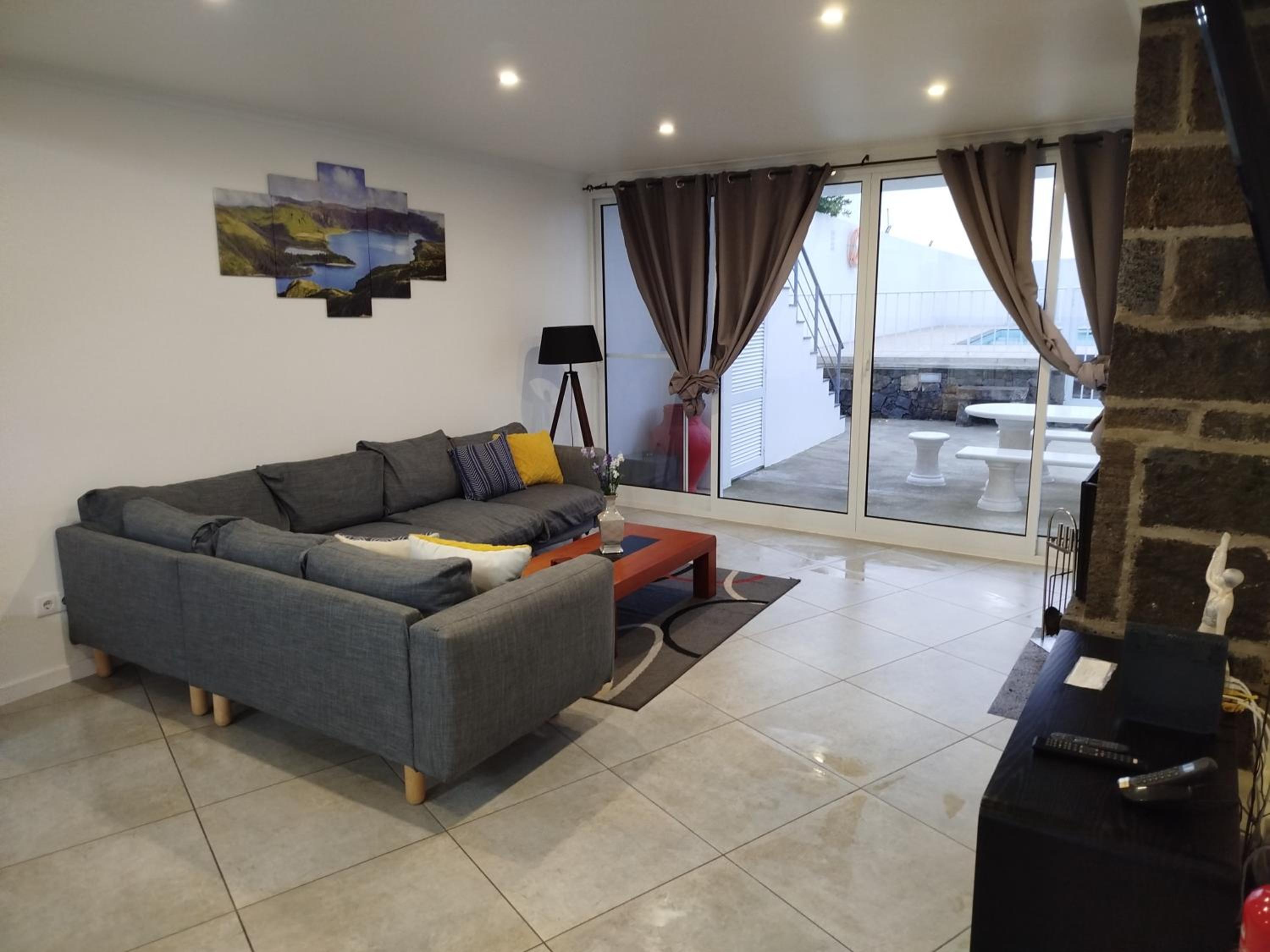 Three-Bedroom House photo 3