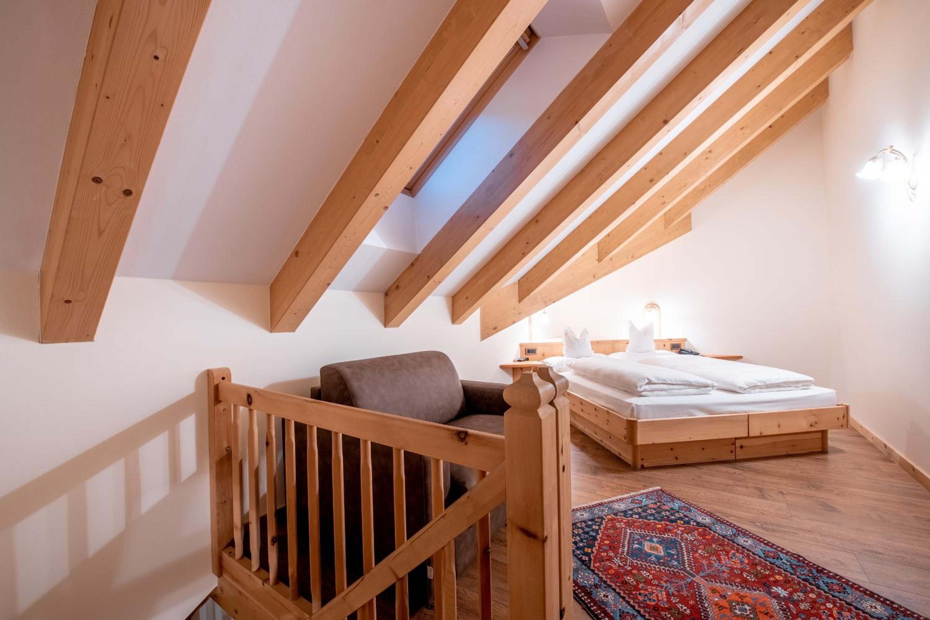 Large Double Room photo 2