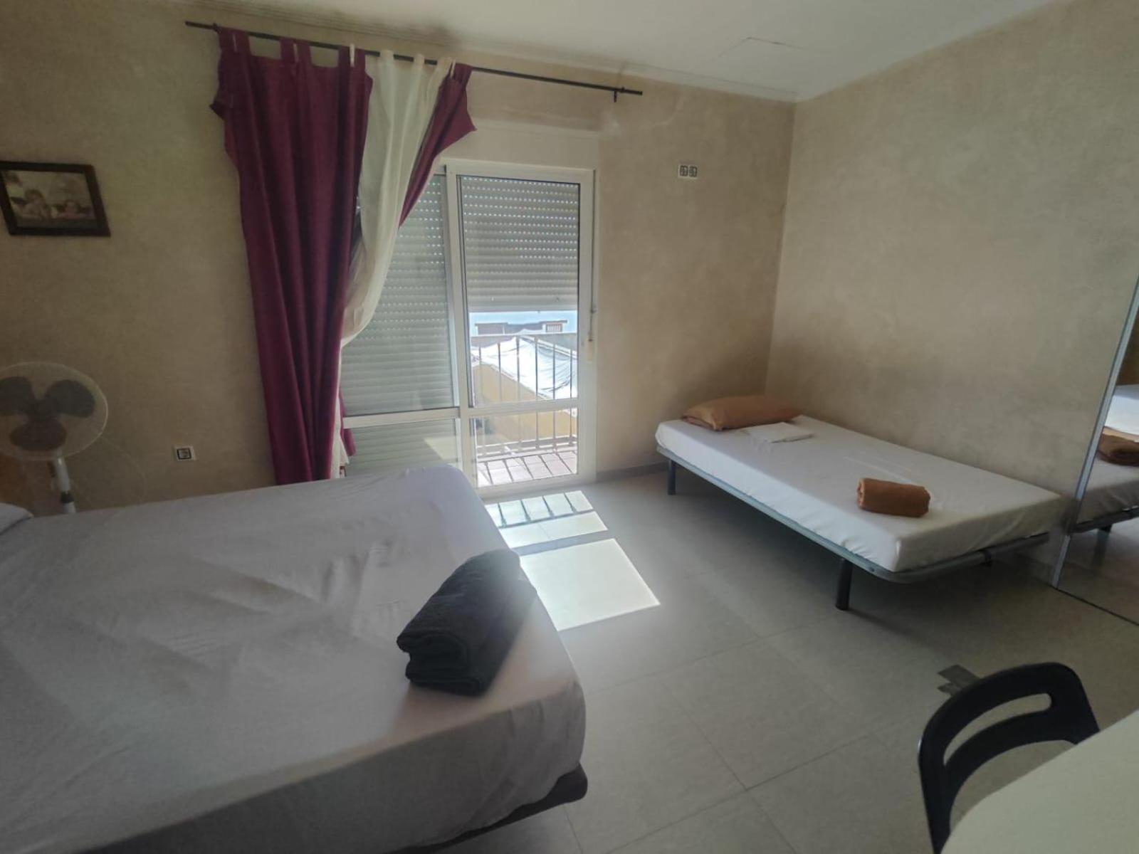 Deluxe Room (2 Adults + 1 Child)