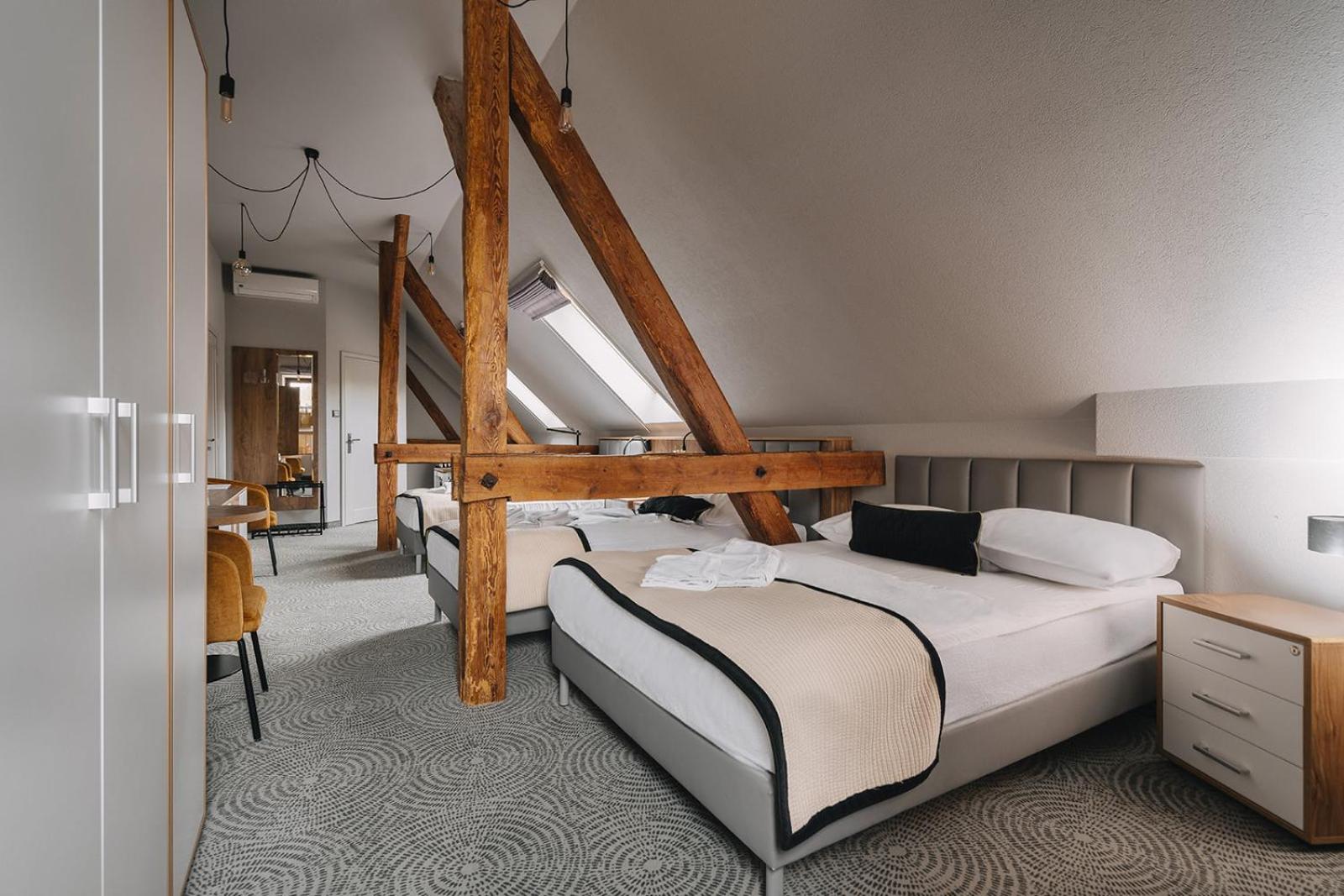 Deluxe Family Suite - Photo 1