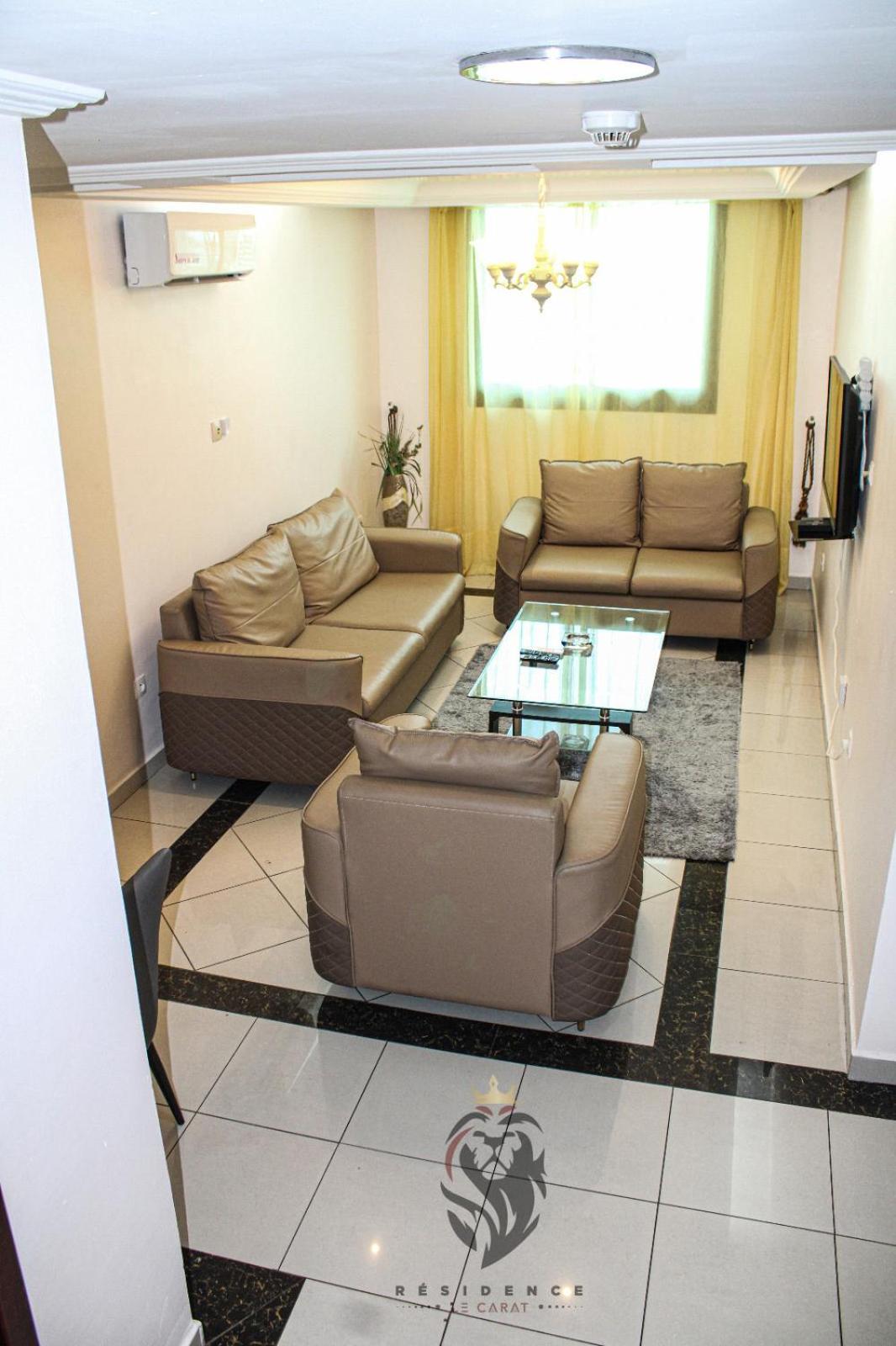 One-Bedroom Apartment photo 2