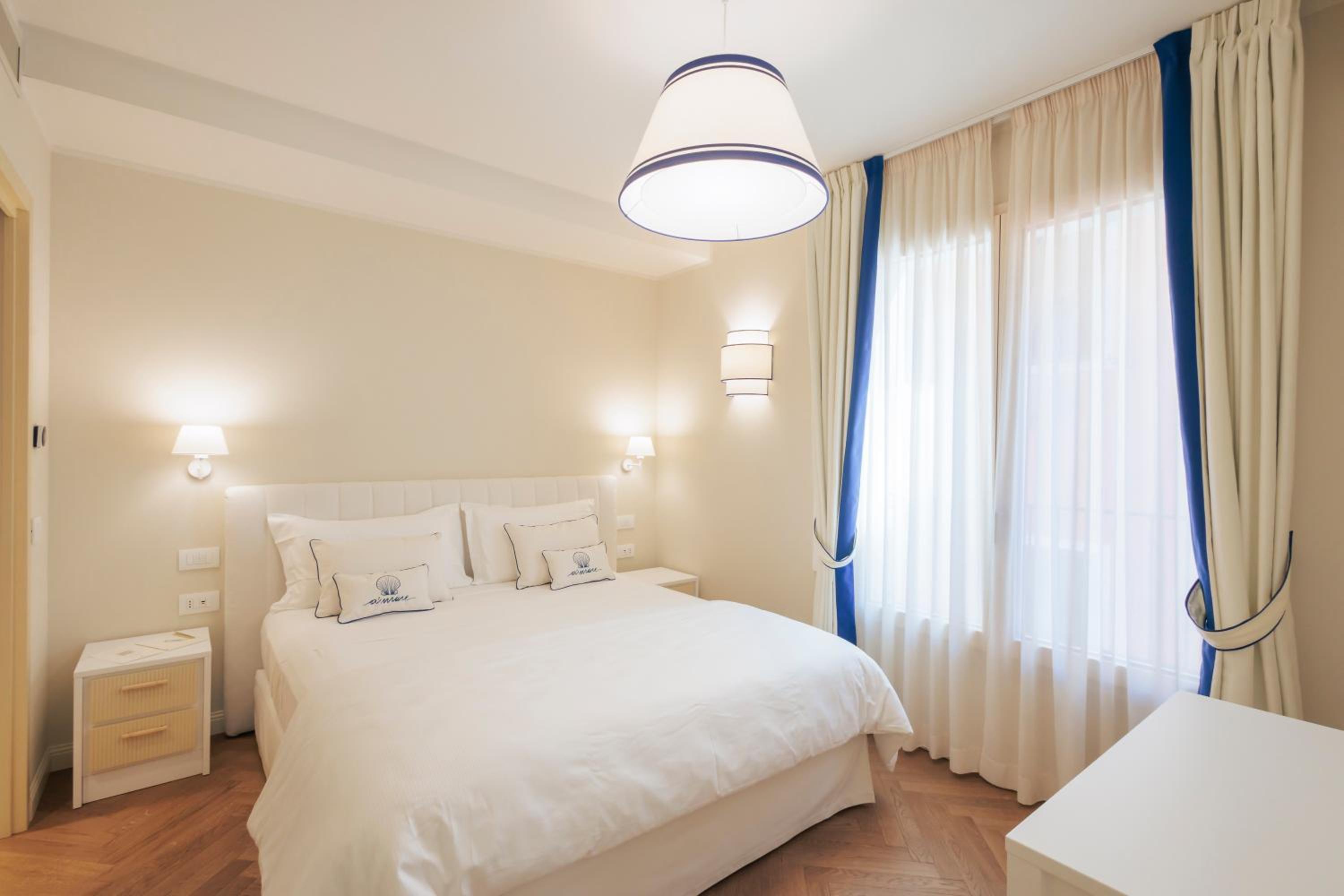 Two-Bedroom Deluxe Apartment