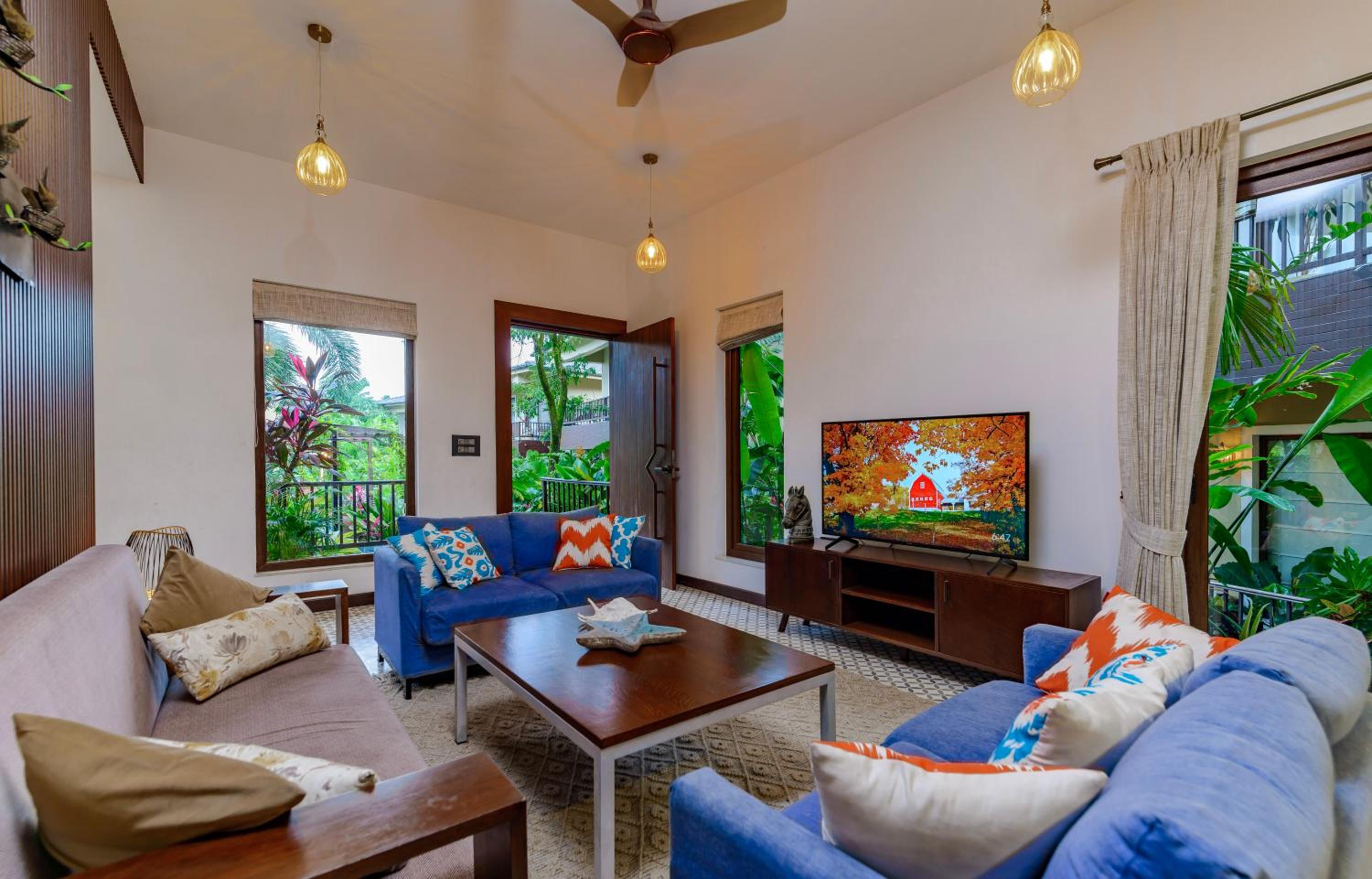 Three-Bedroom Villa photo 2