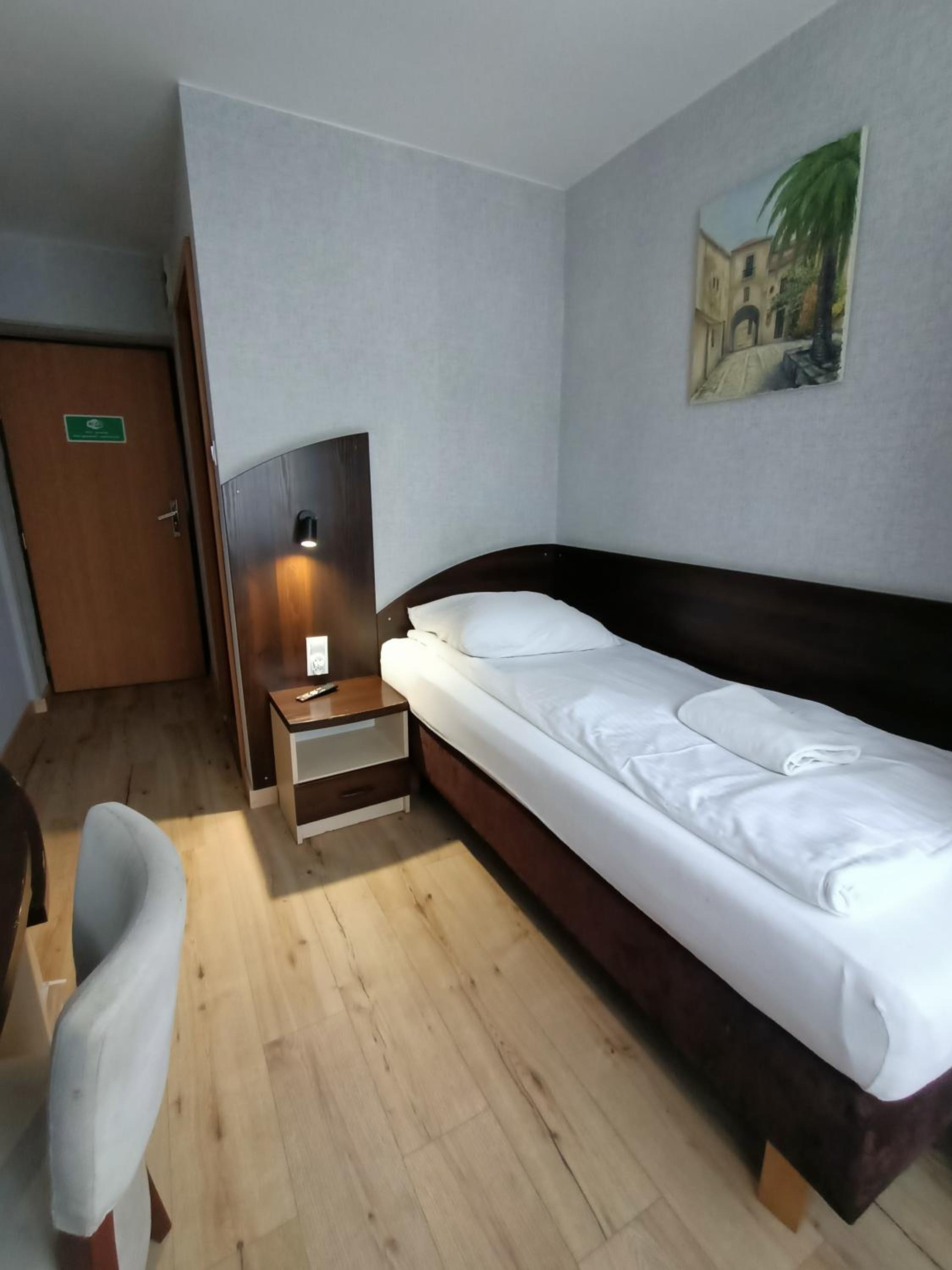 Single Room photo 1