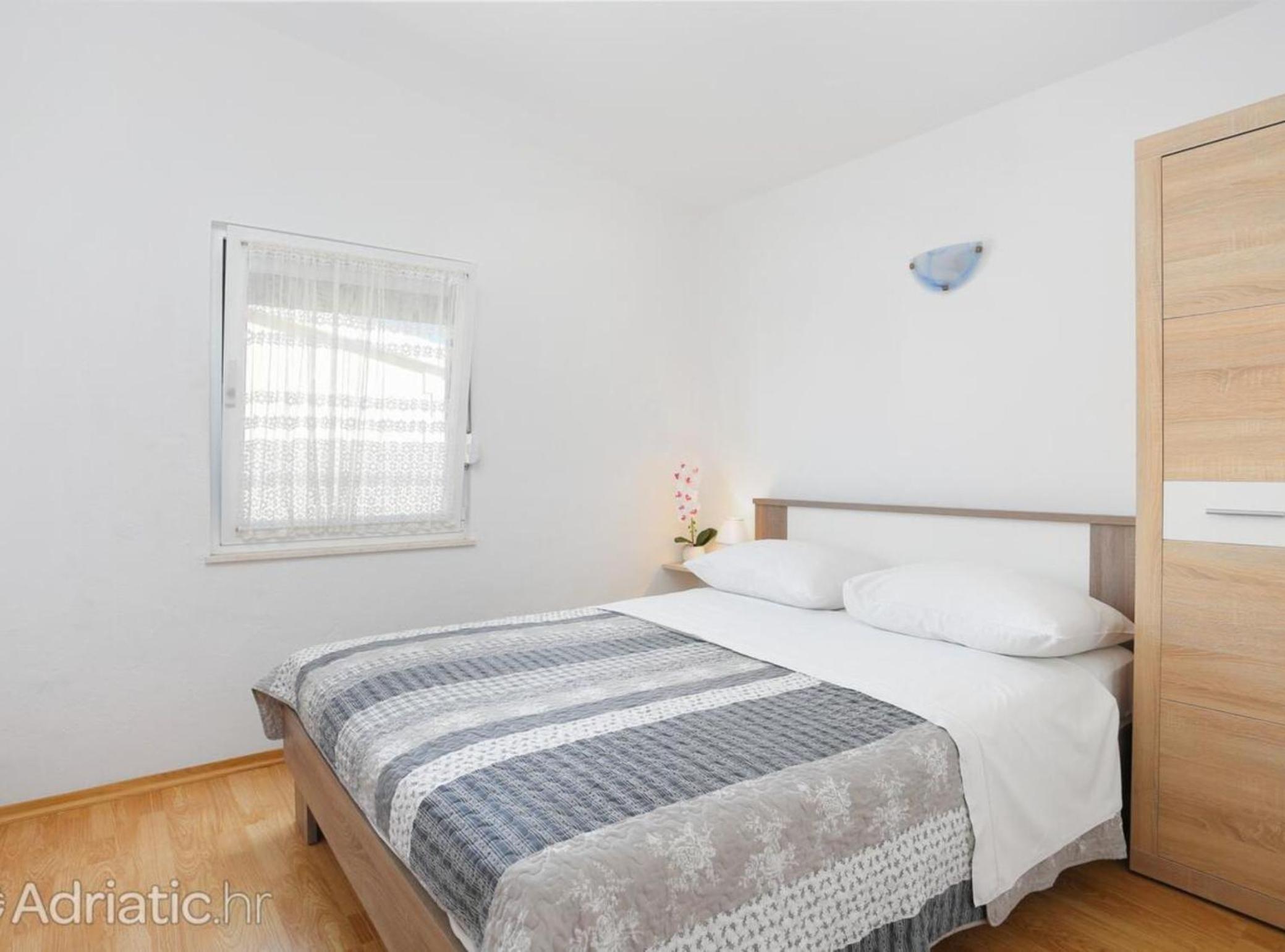 Six Bedroom Holiday Home
