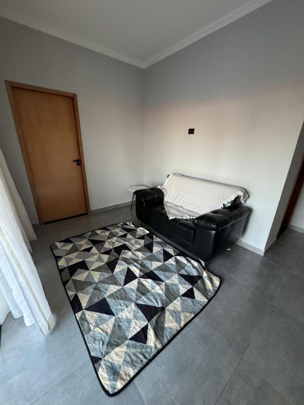 Four-Bedroom House photo 1