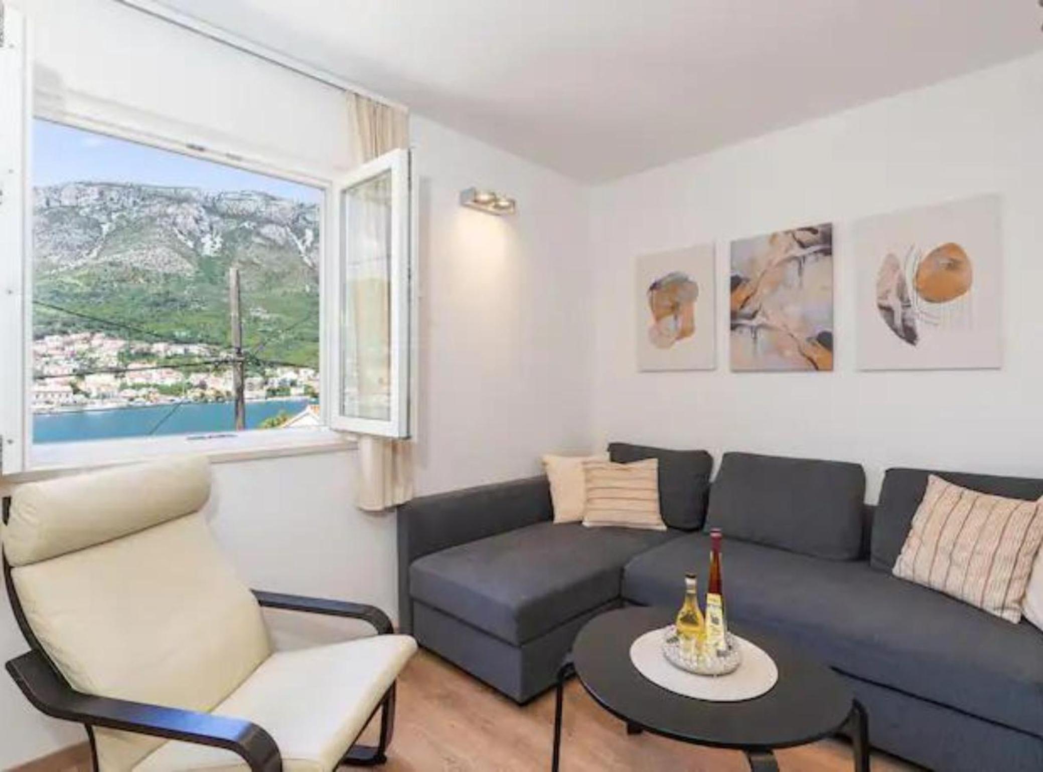 Two bedroom apartment with Sea view