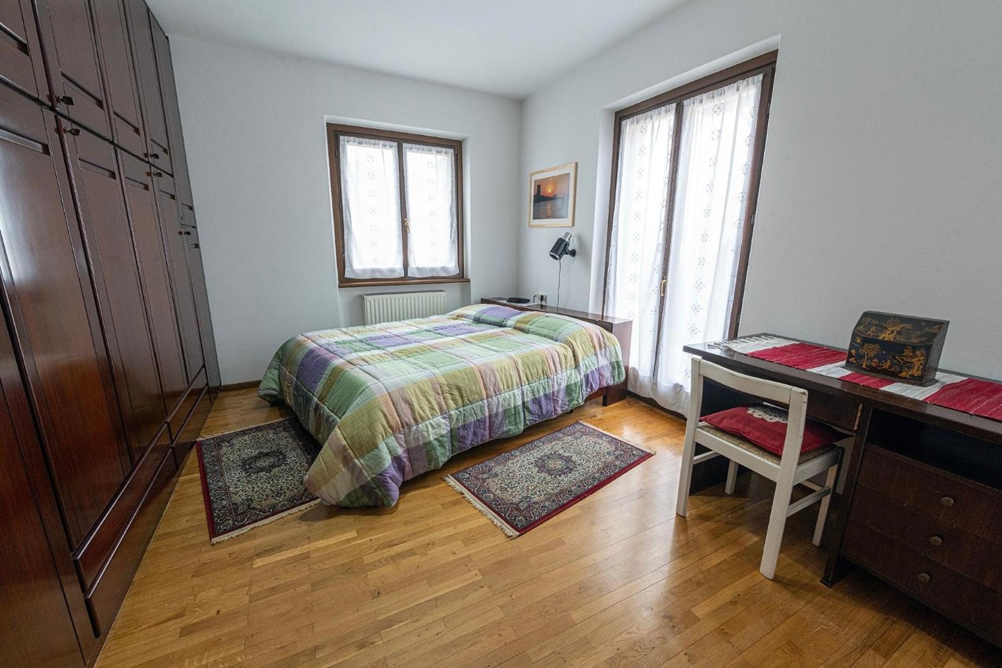 Two-Bedroom Apartment with Balcony photo 1