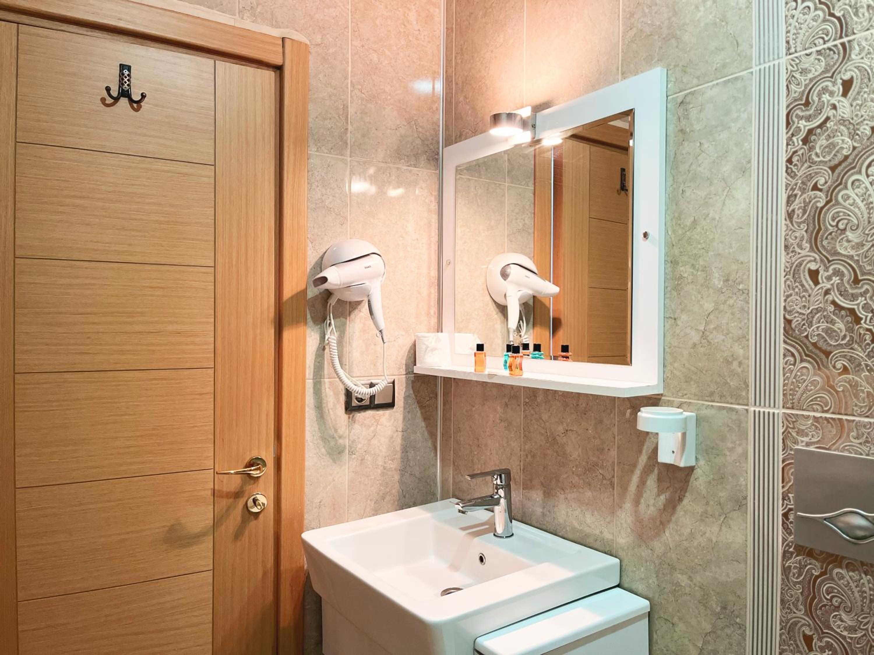 Standard Triple Room photo 3