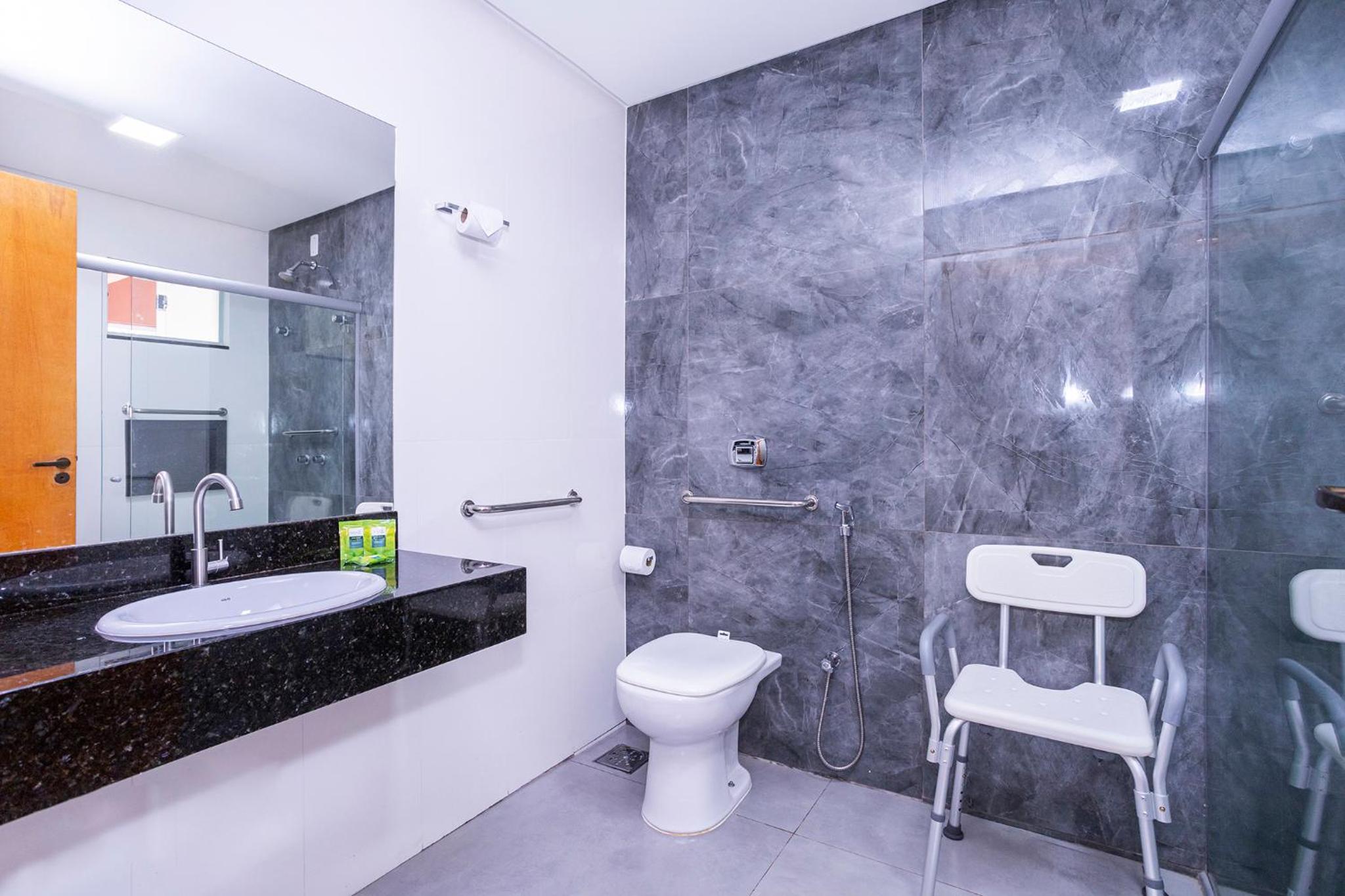Double Room - Disability Access - Photo 5