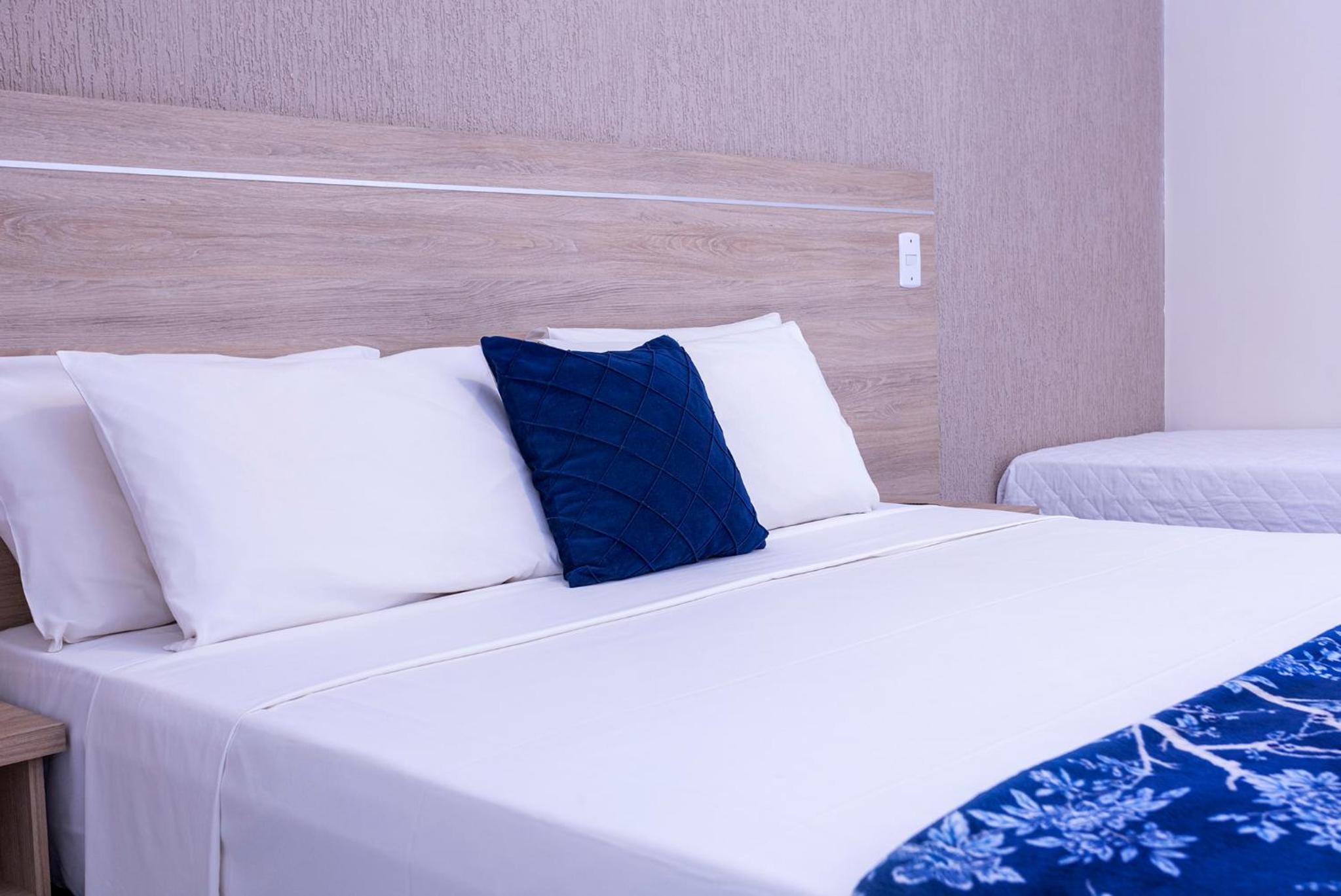 Triple Room with Balcony - Photo 3