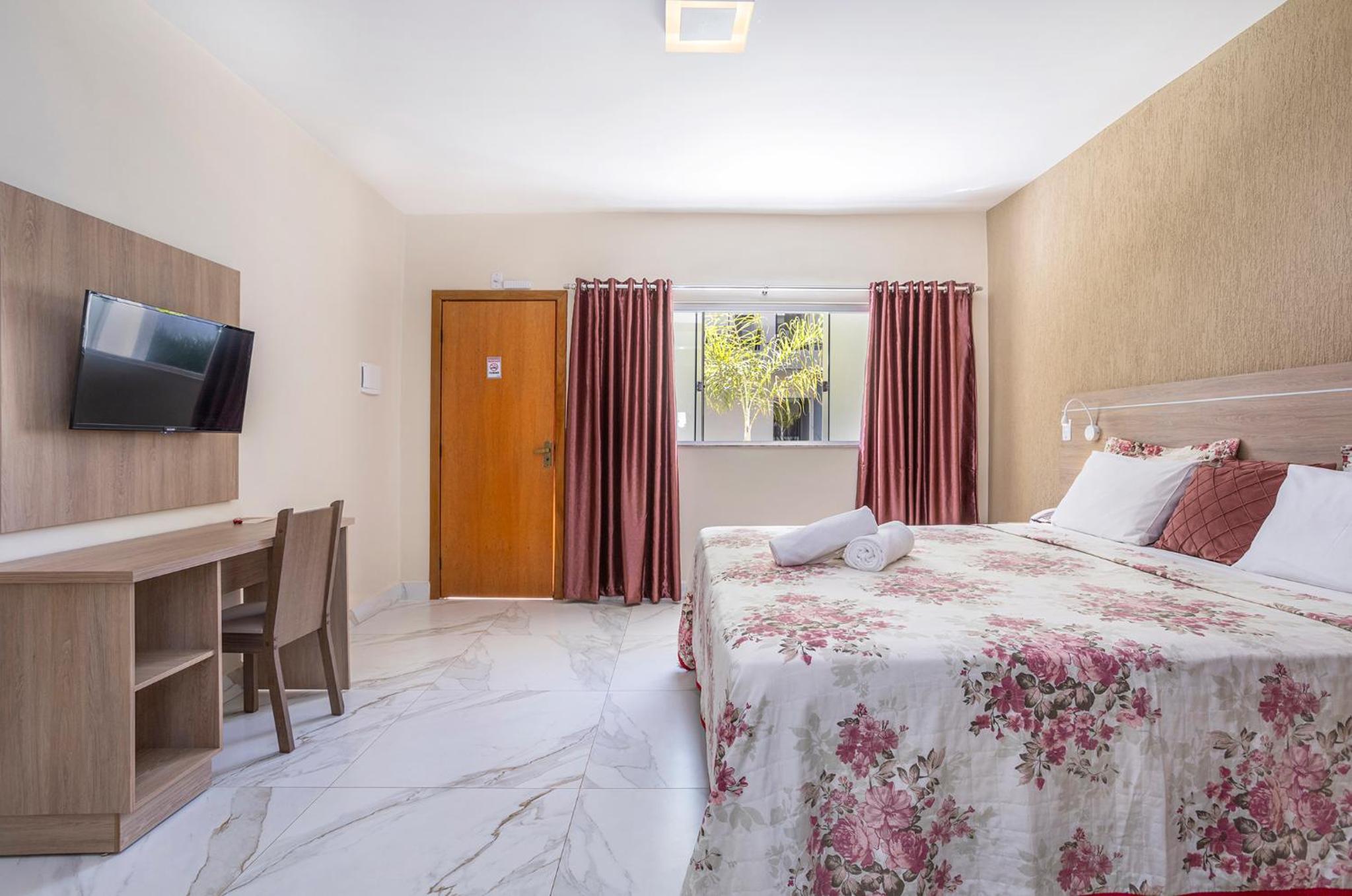 Suite with Spa Bath - Photo 15