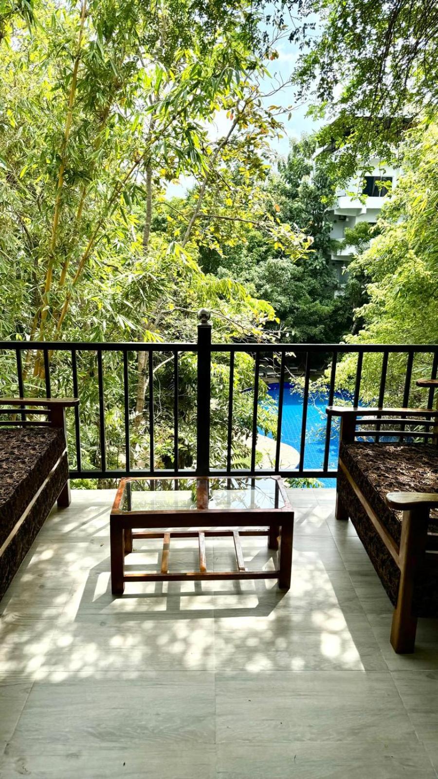 King Room with Pool View photo 3