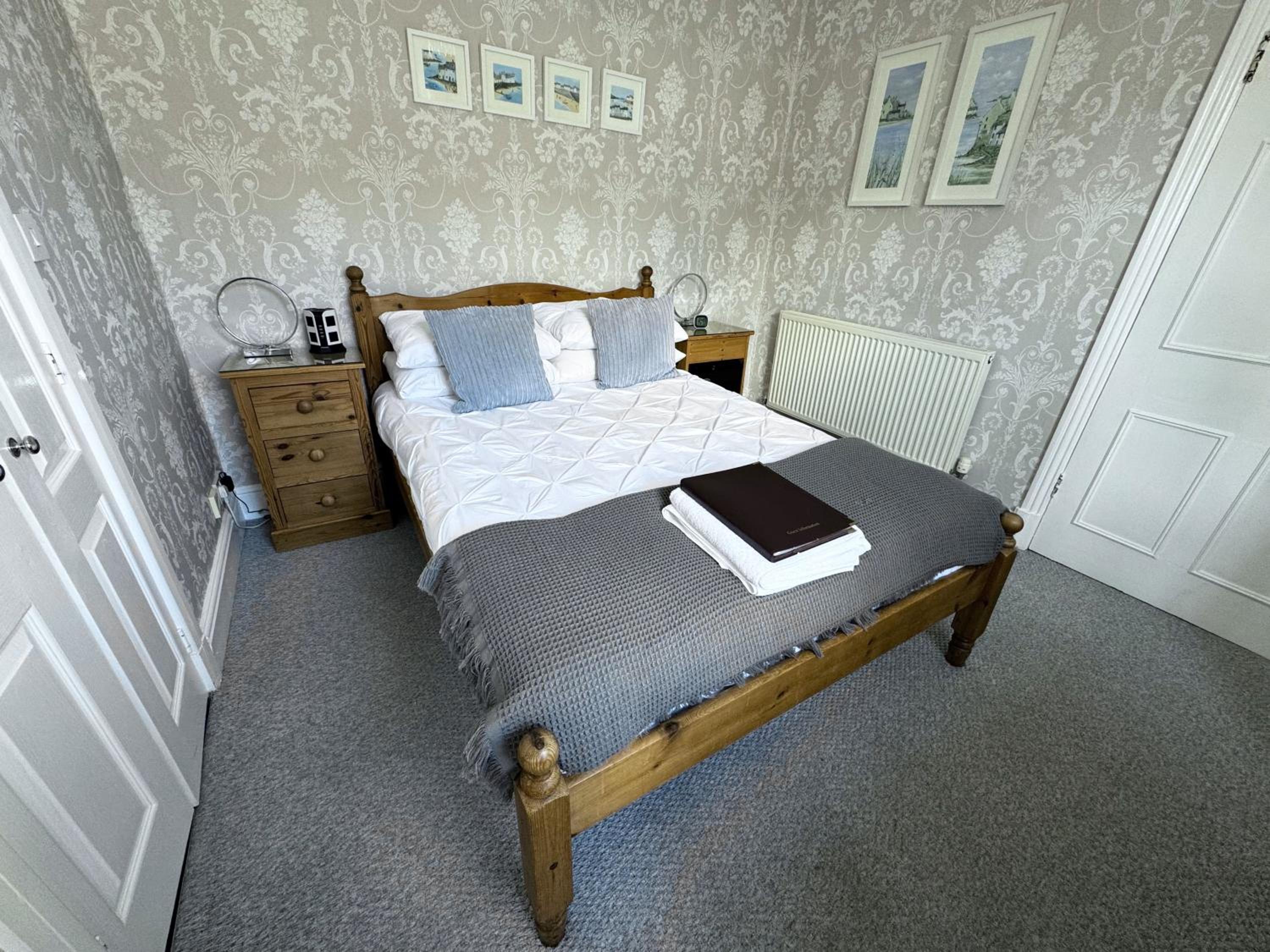 Small Double Room photo 3