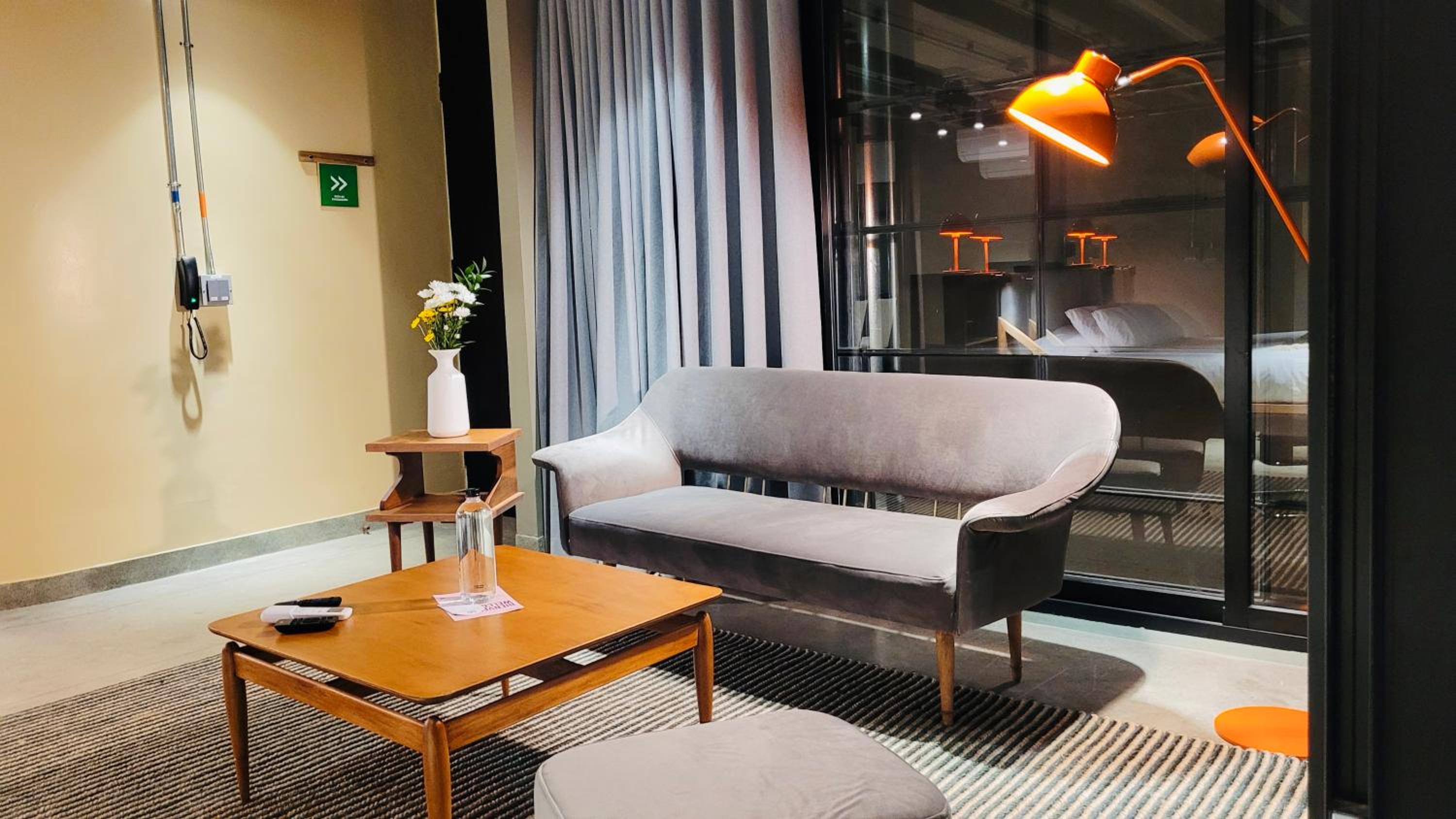 Dazzling Loft w/ Majestic Deco in Poblado