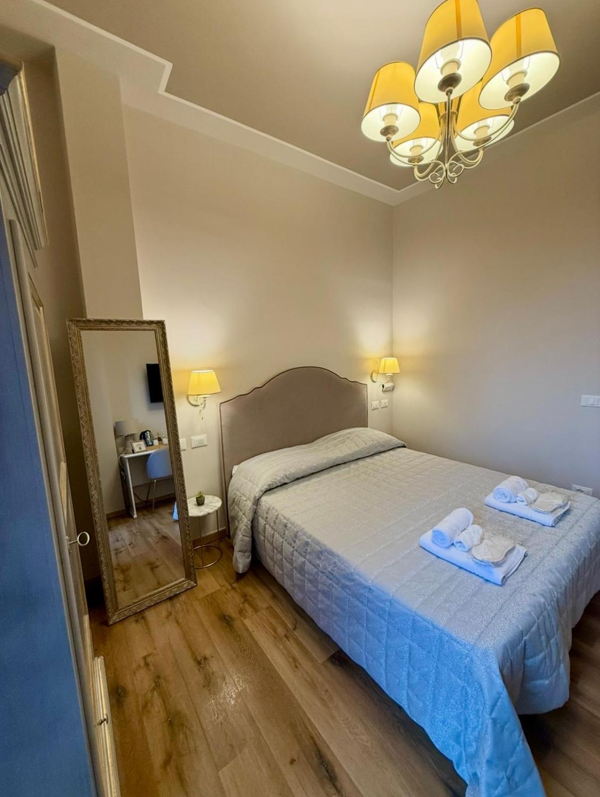Deluxe Double Room photo 3