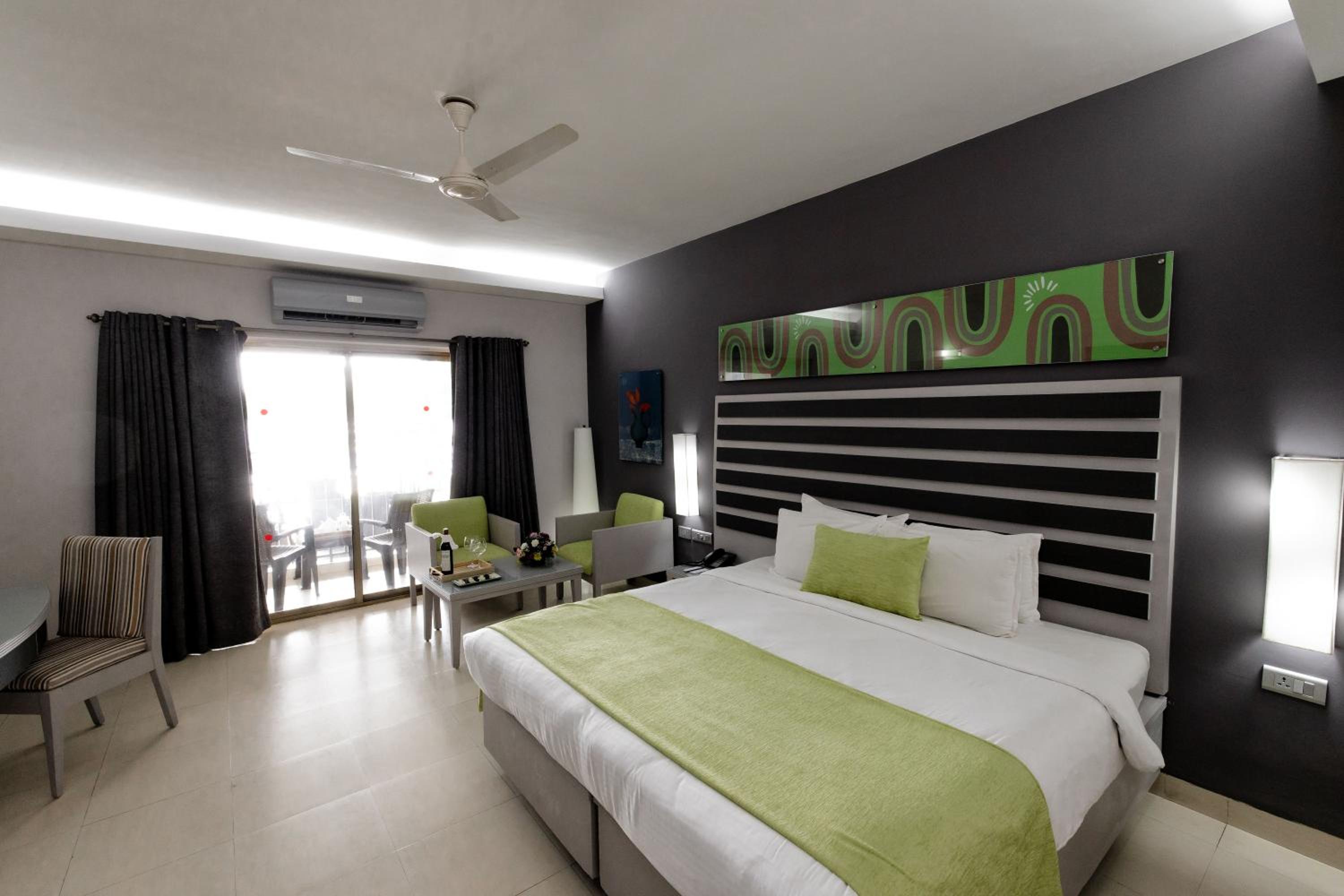 Deluxe Room - Photo 1
