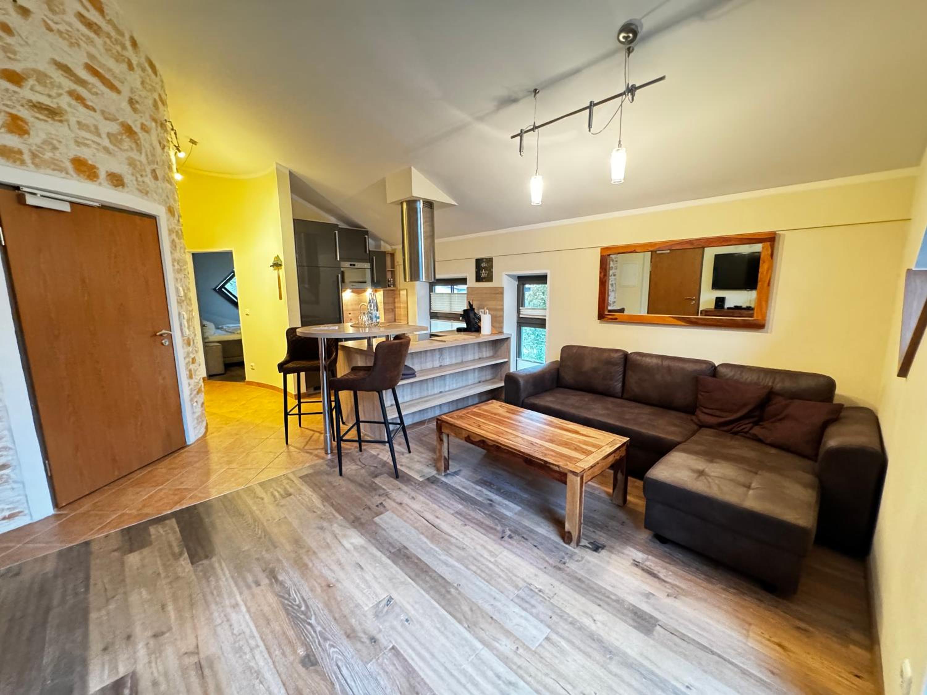 One-Bedroom Apartment (2 Adults) - First Floor photo 2