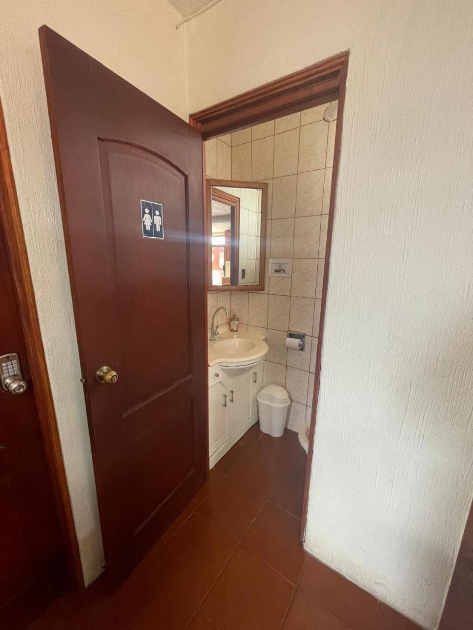 Male Dormitory Room photo 2