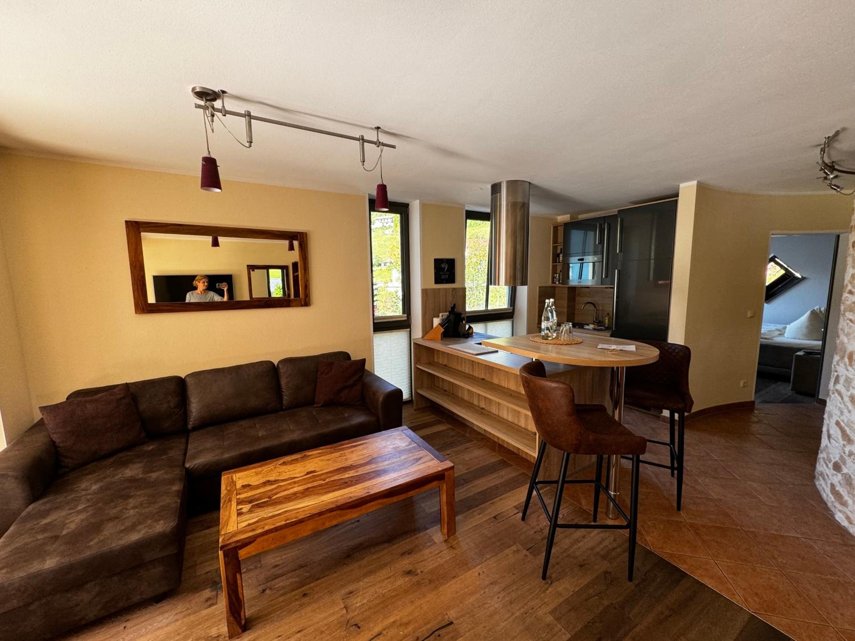 One-Bedroom Apartment with Terrace photo 1