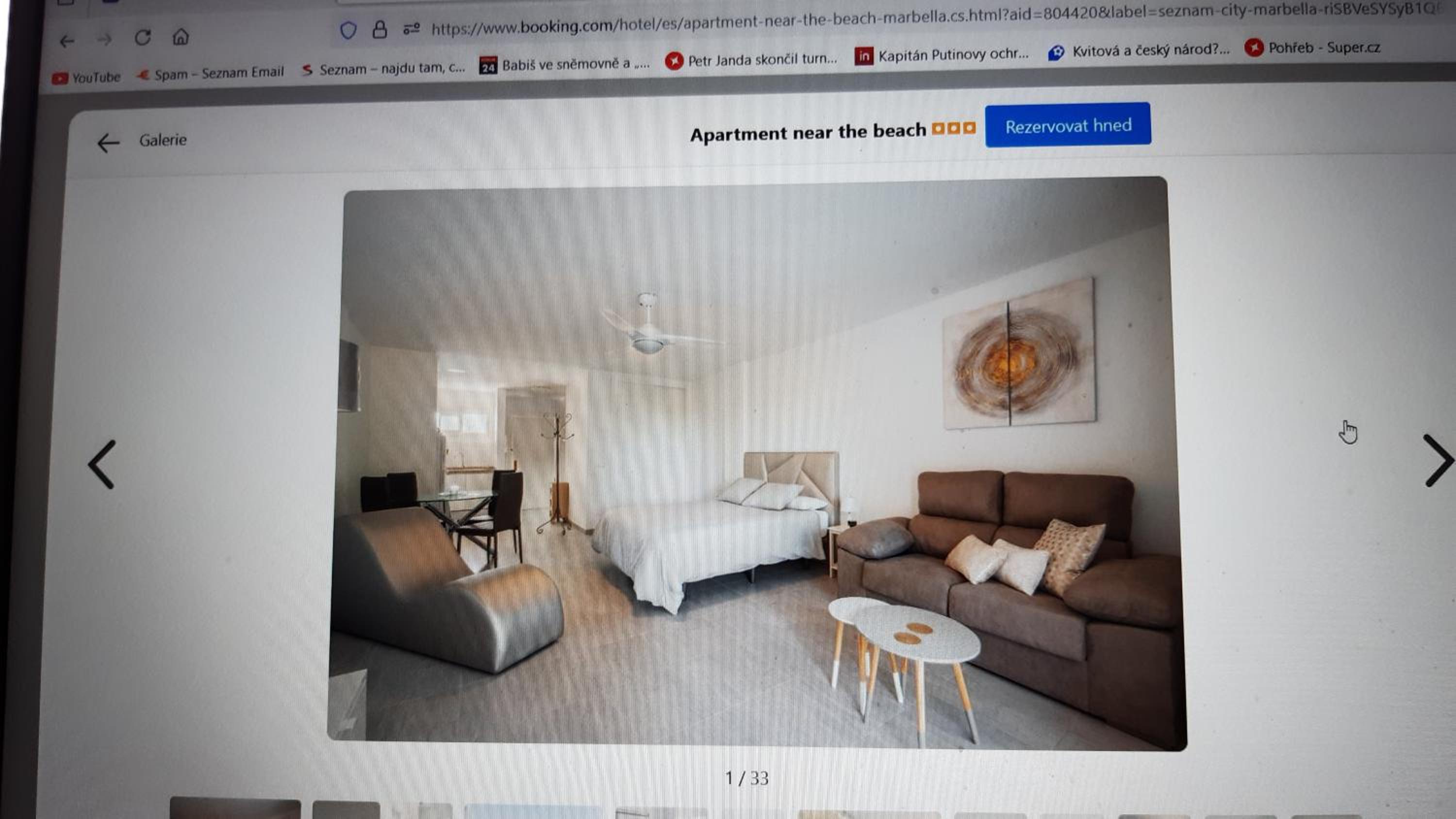 One-Bedroom Apartment photo 1