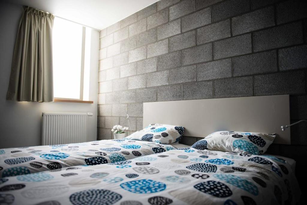 Seven-Bedroom House photo 1