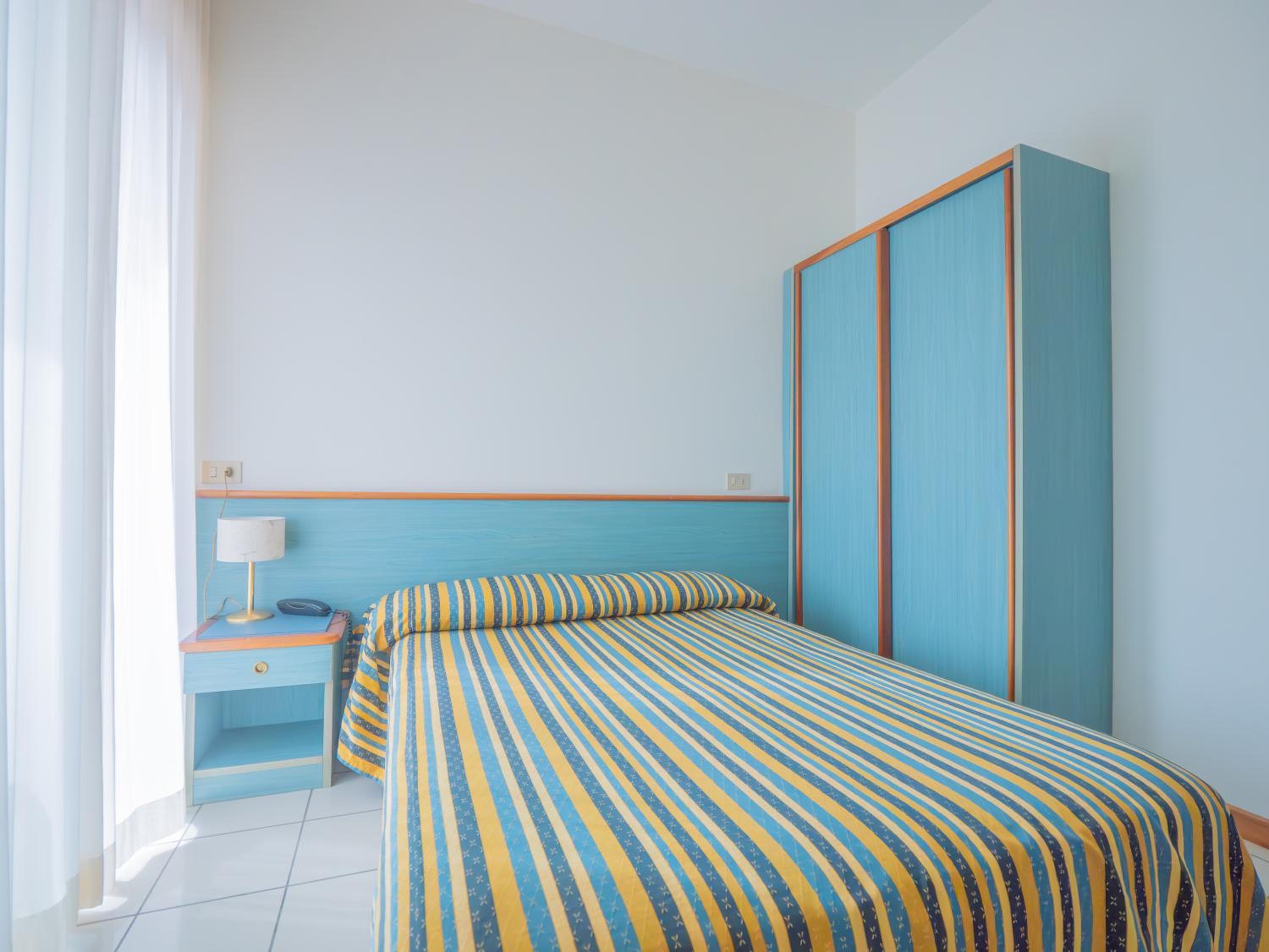 Single Room photo 3