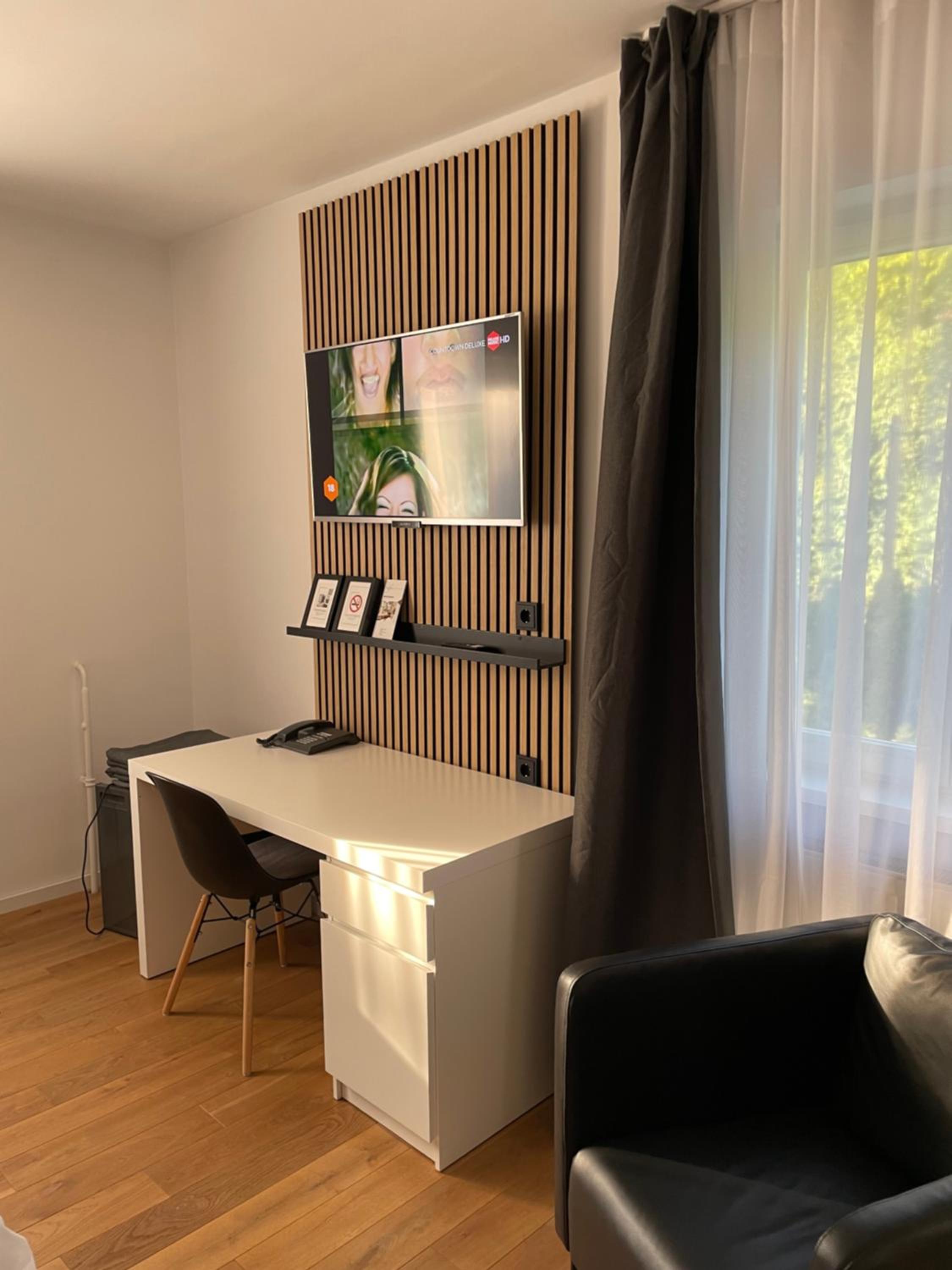 Standard Double Room - Photo 6