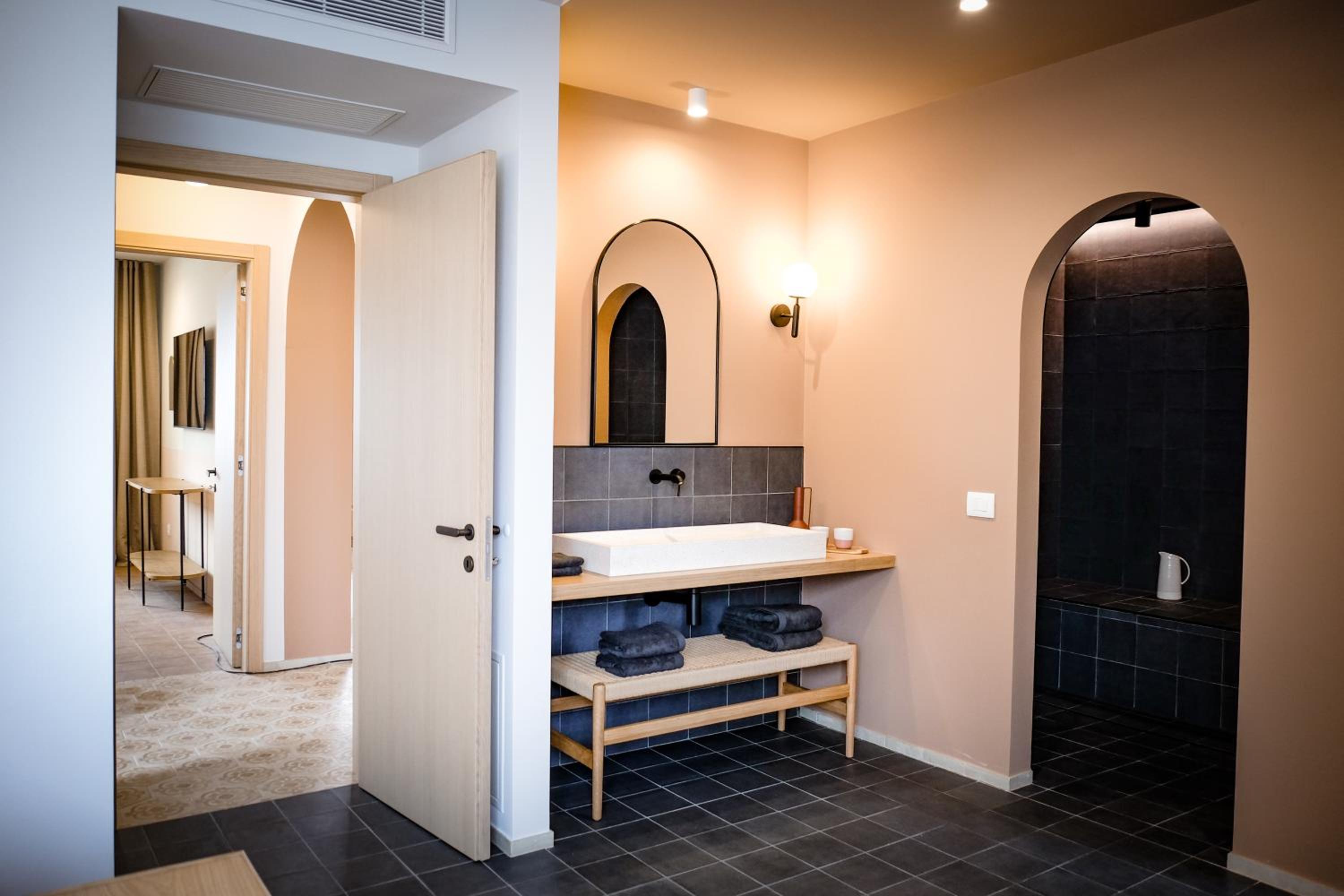 Two-Bedroom Apartment PAROL photo 2