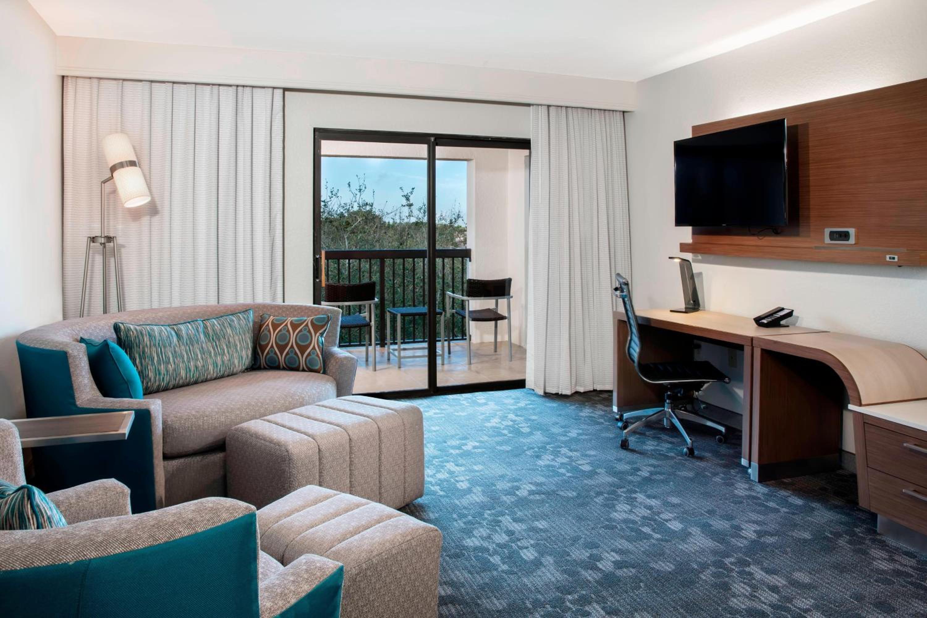 One-Bedroom Suite with Sofa Bed