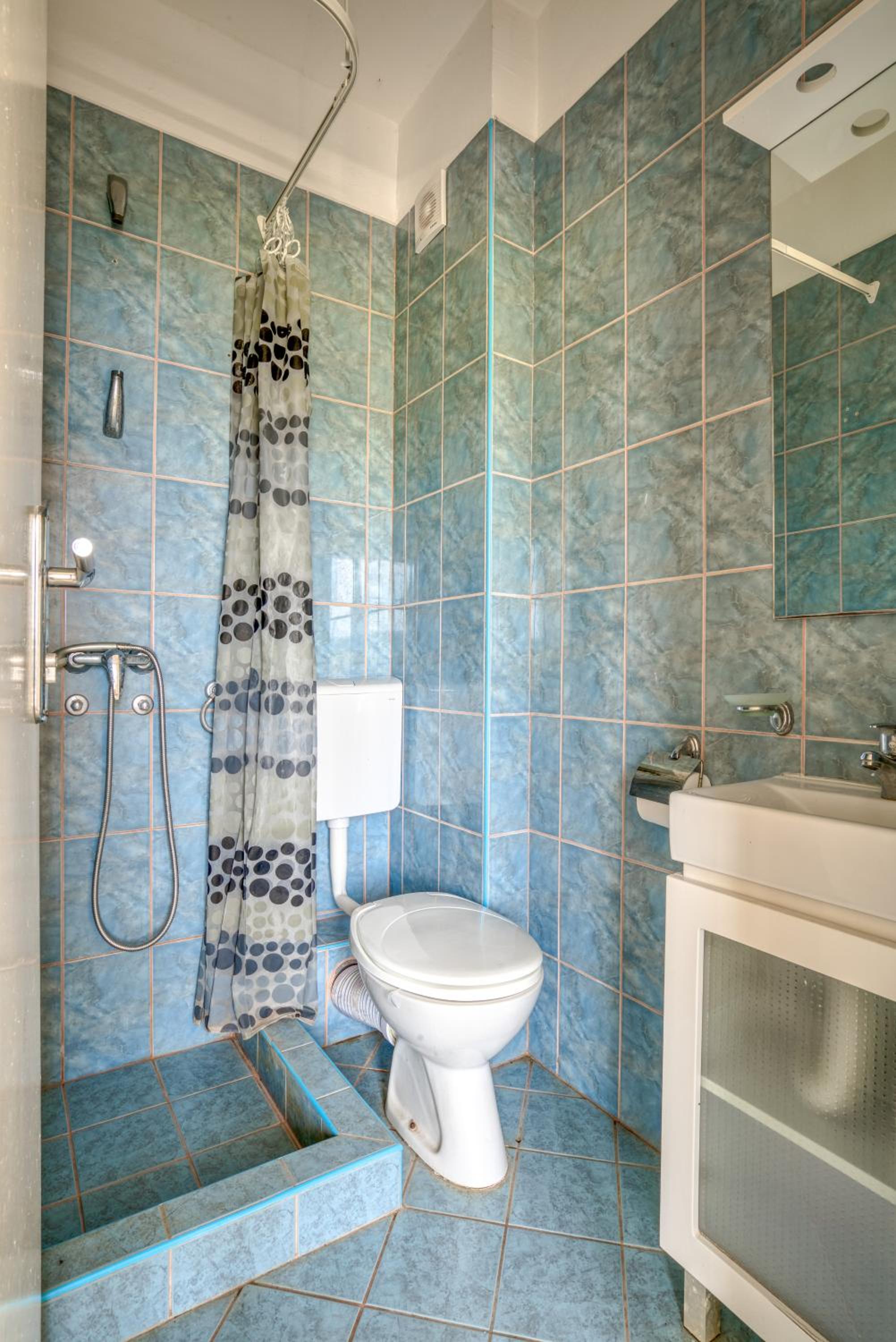 One-Bedroom Apartment with Sea View photo 3