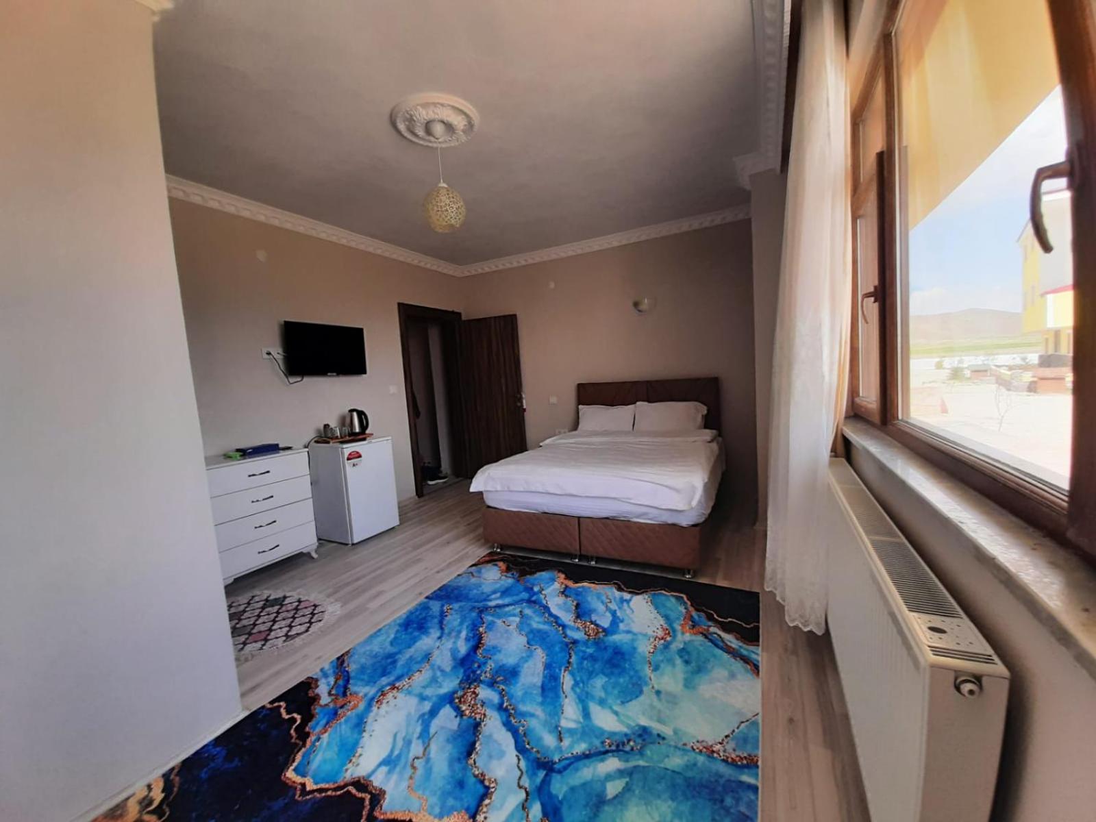 Double or Twin Room photo 2