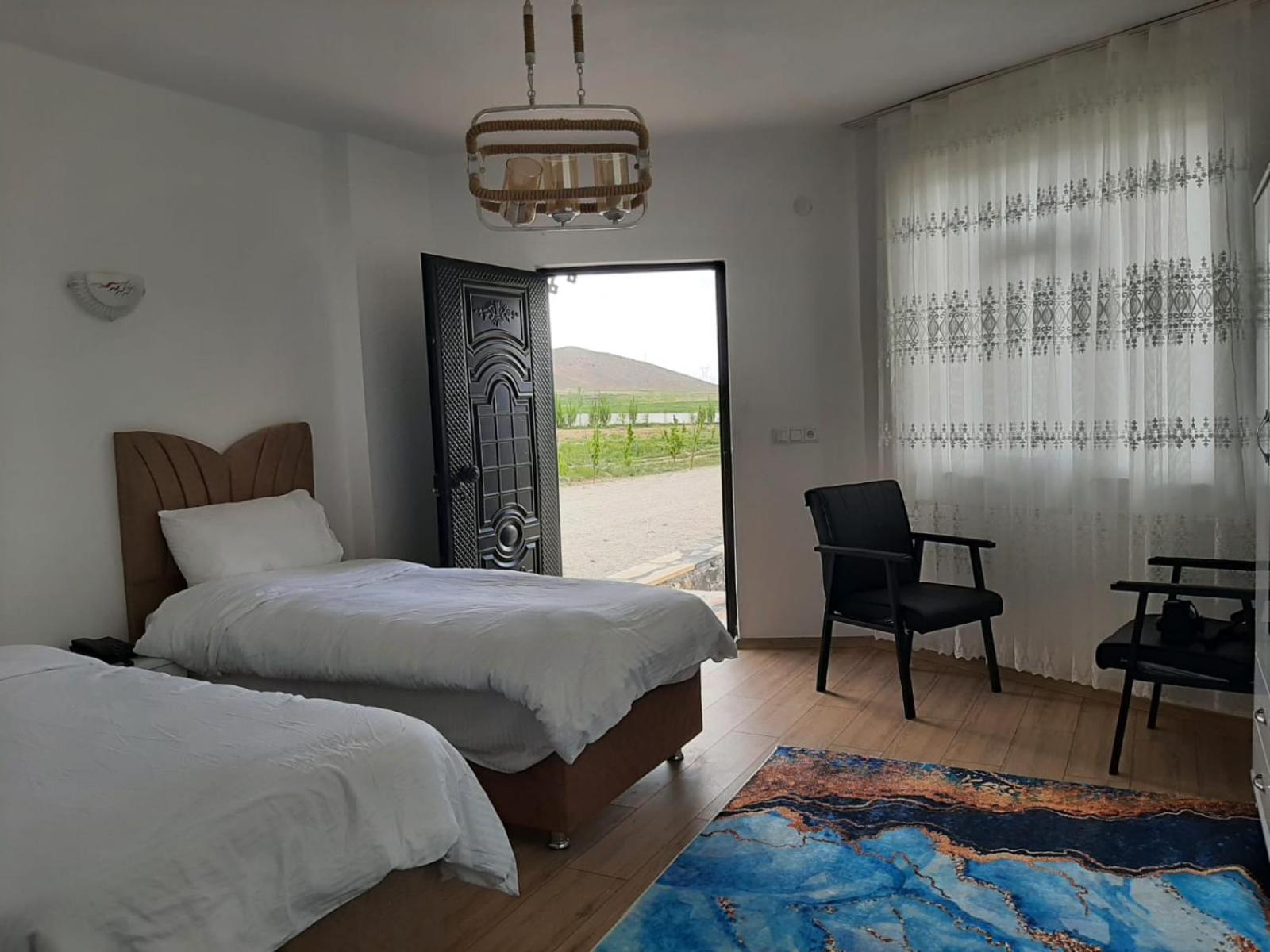 Double or Twin Room photo 3