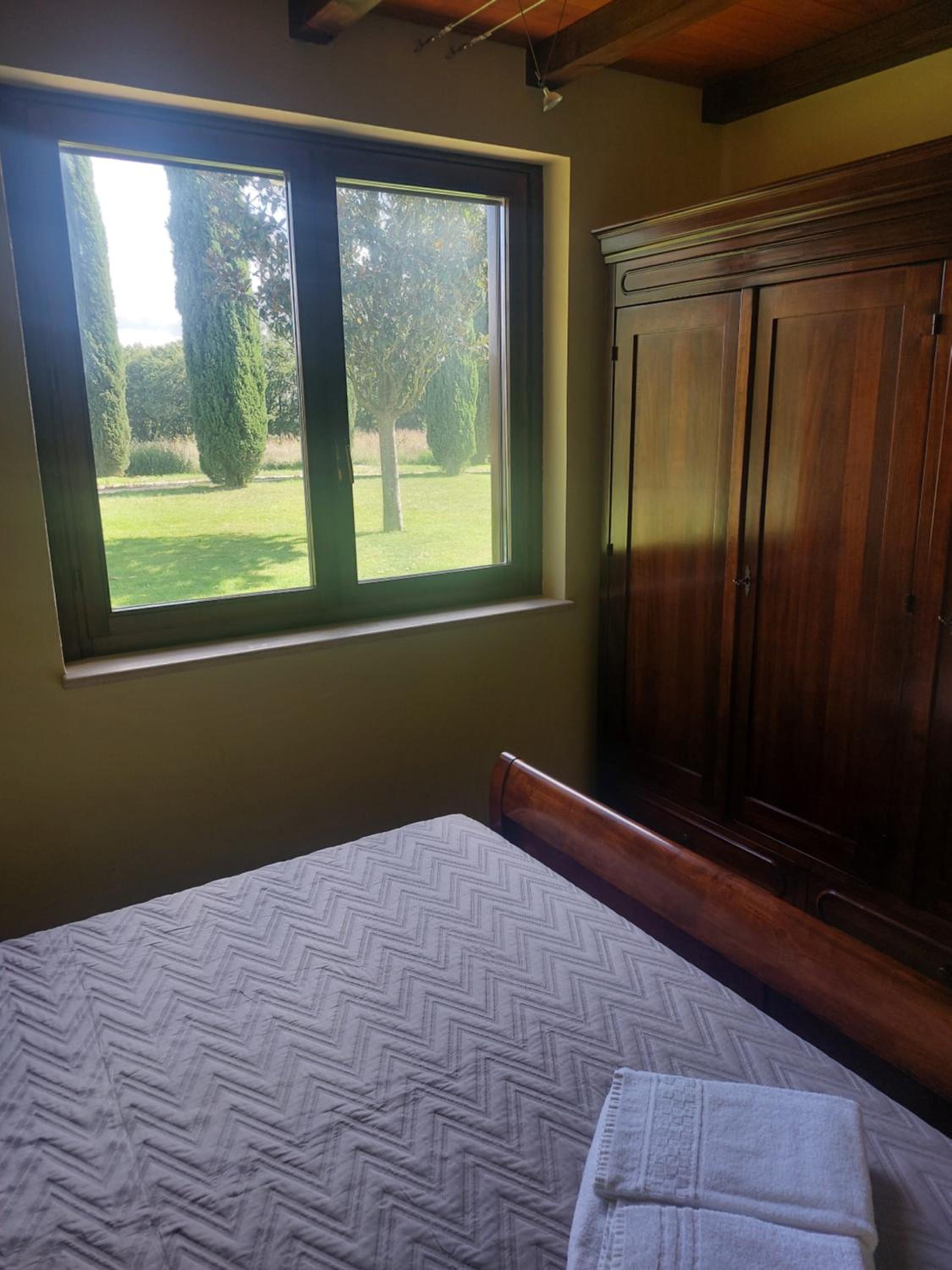 Deluxe Two-Bedroom Apartment with Garden View photo 2