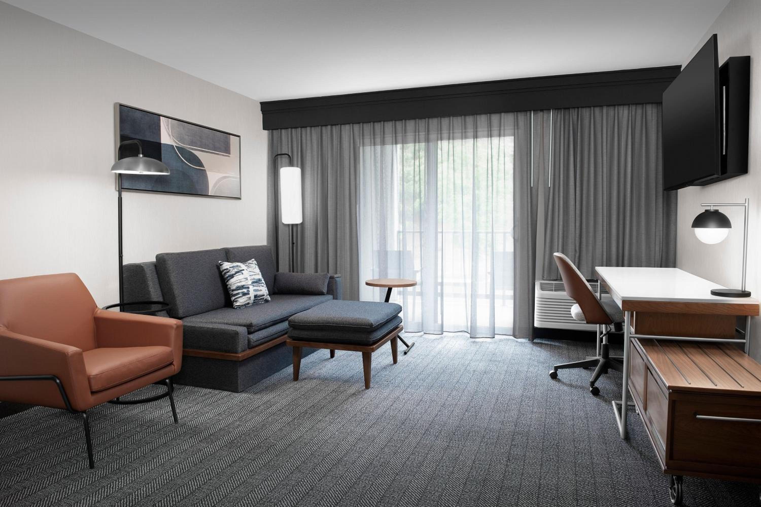 One-Bedroom King Suite - Photo 1