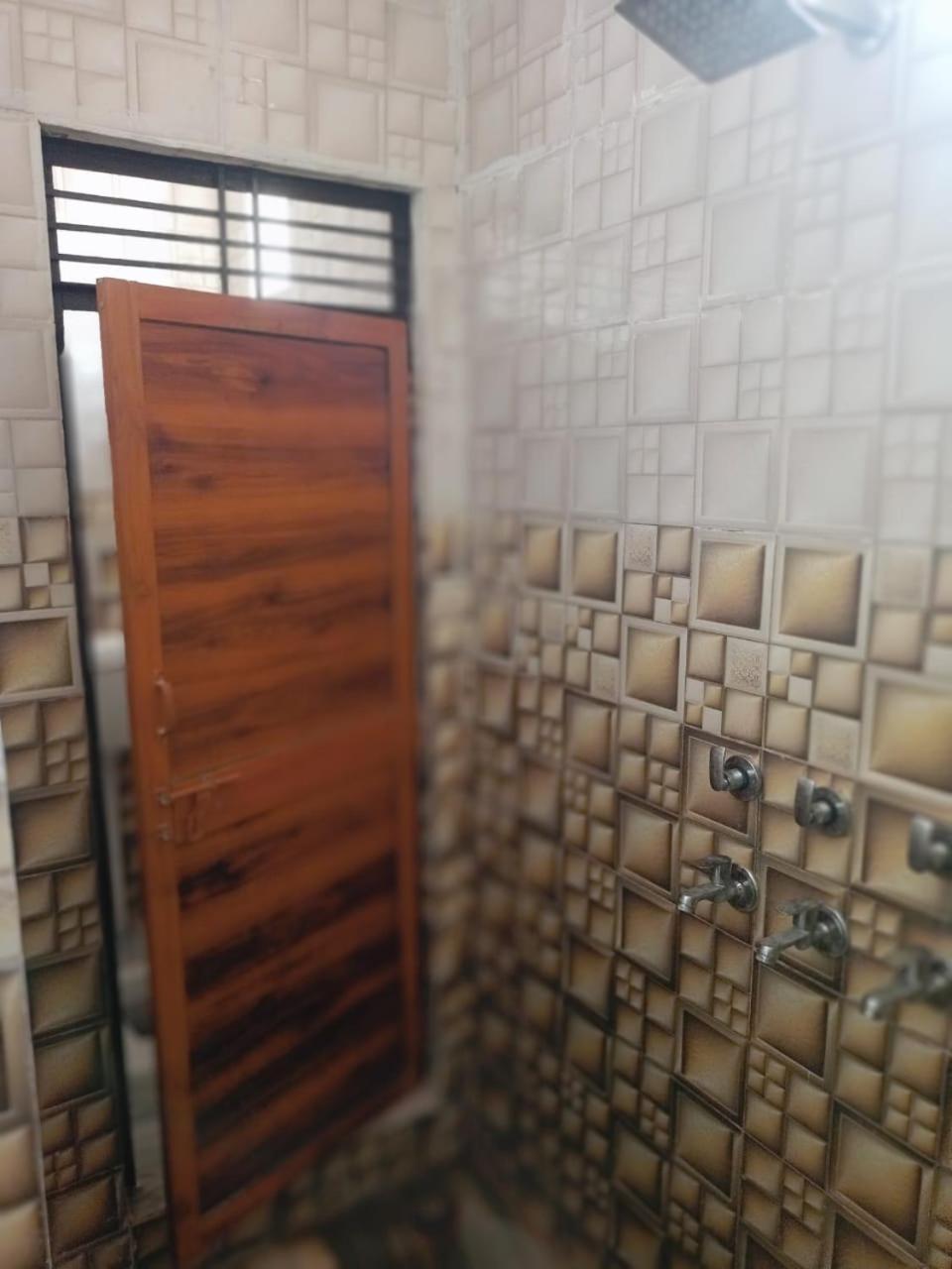 Double Or Twin Room With Private Bathroom photo 3