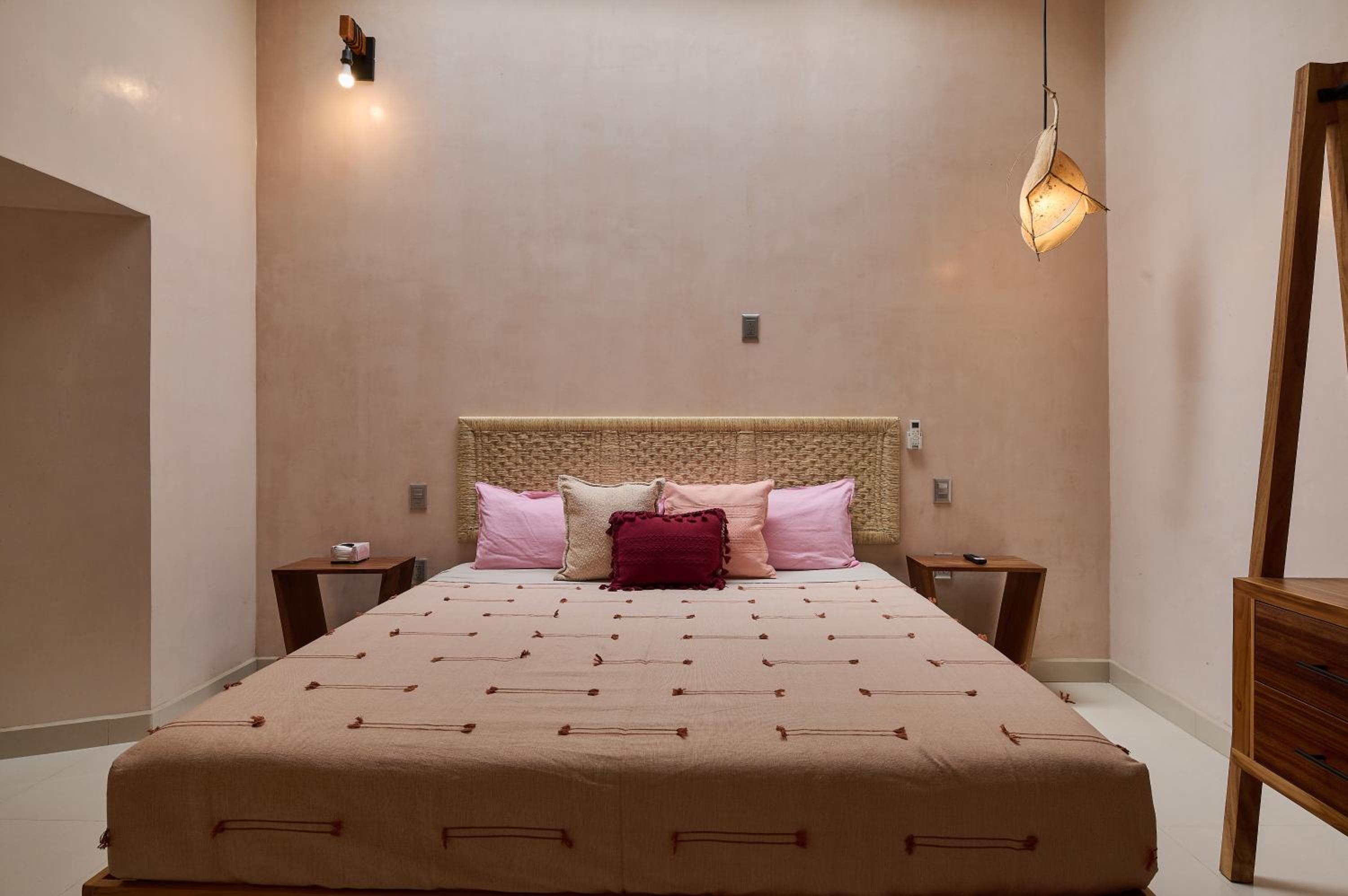 Large Double Room photo 1