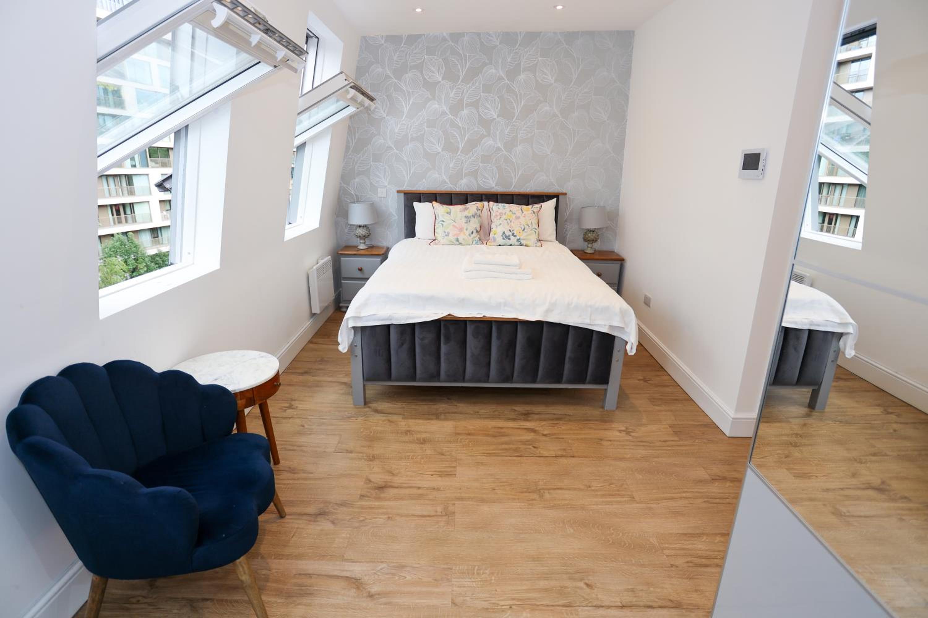 Deluxe King Room photo 3