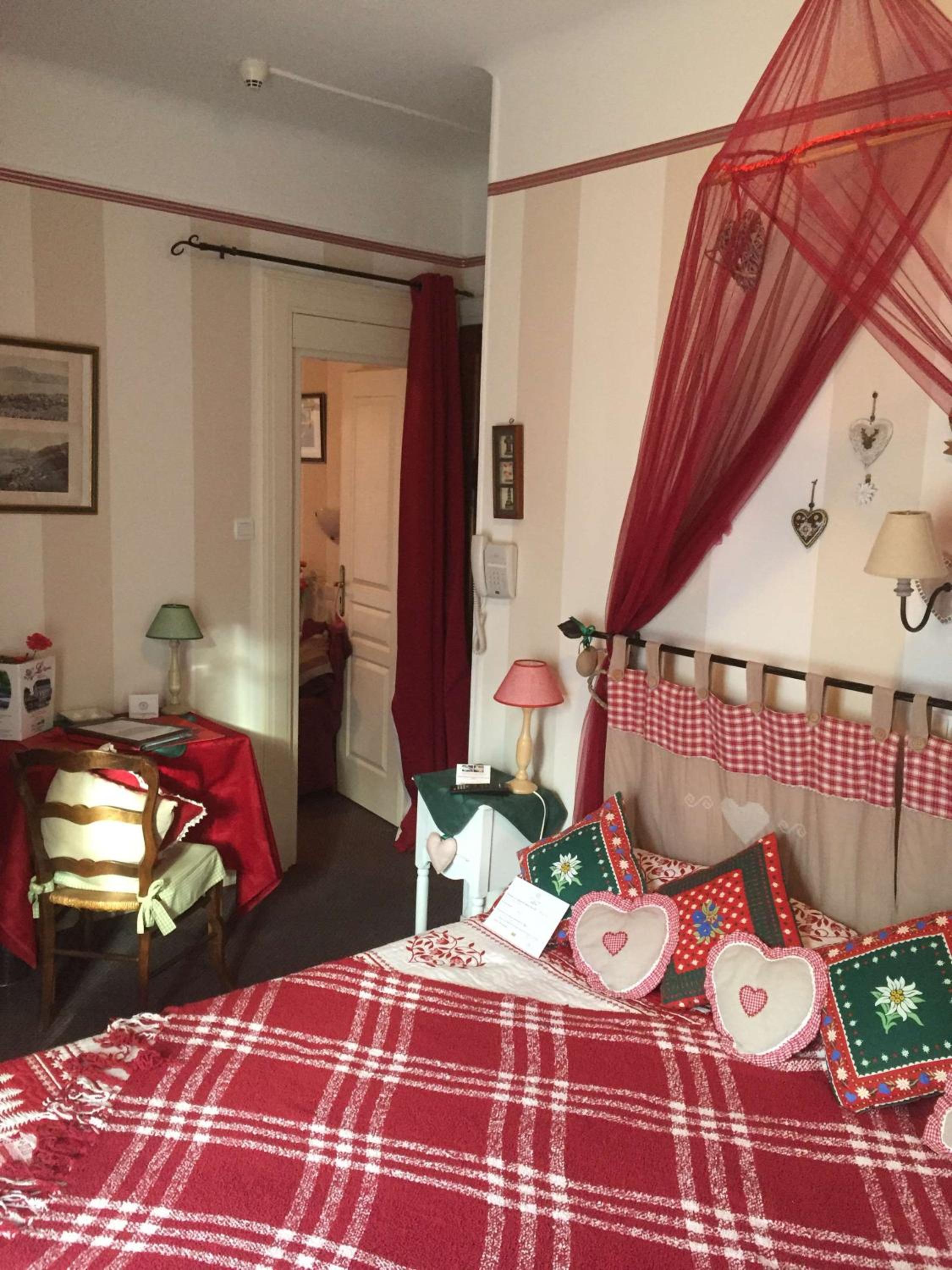 Family Room photo 2