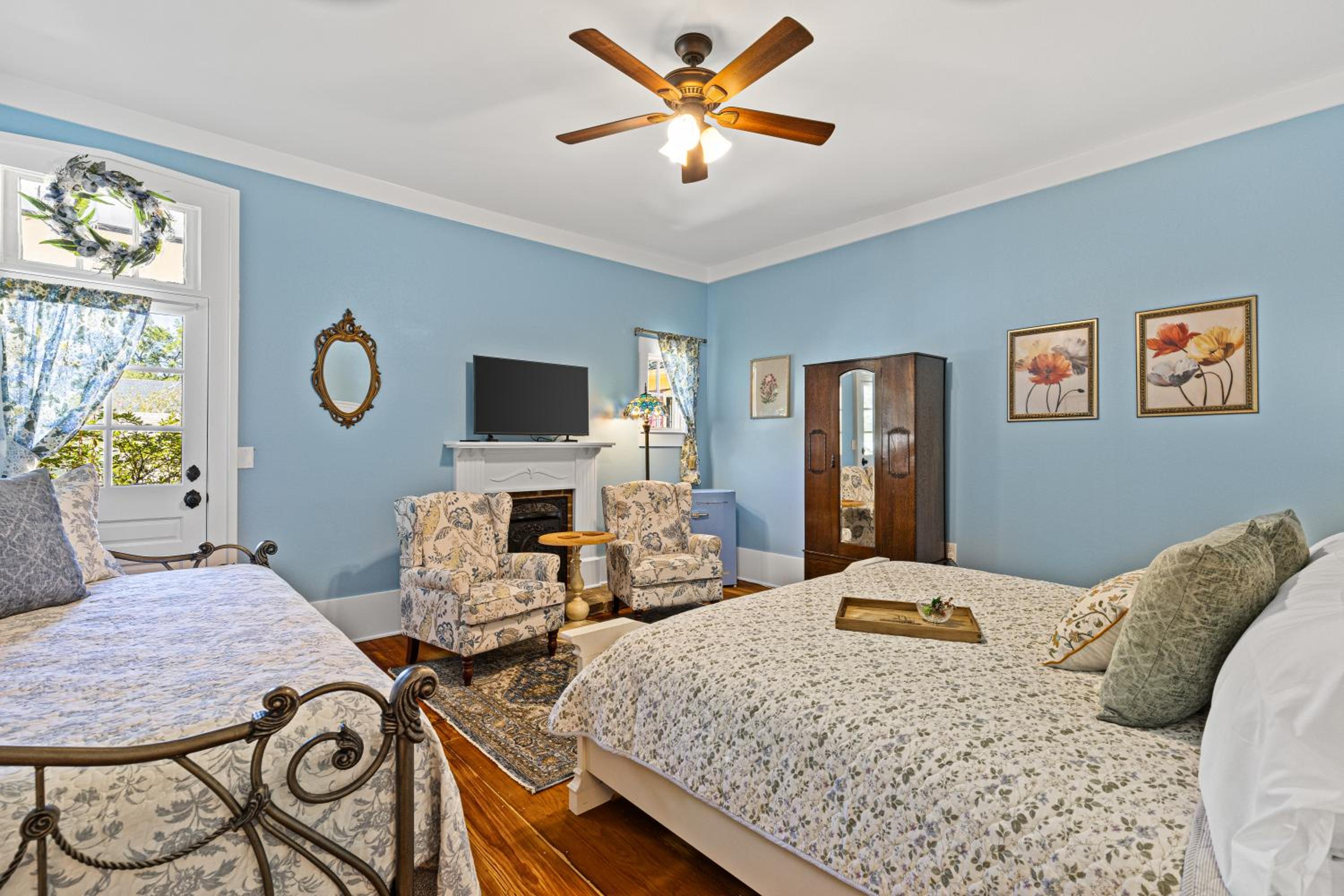 King Room with Balcony