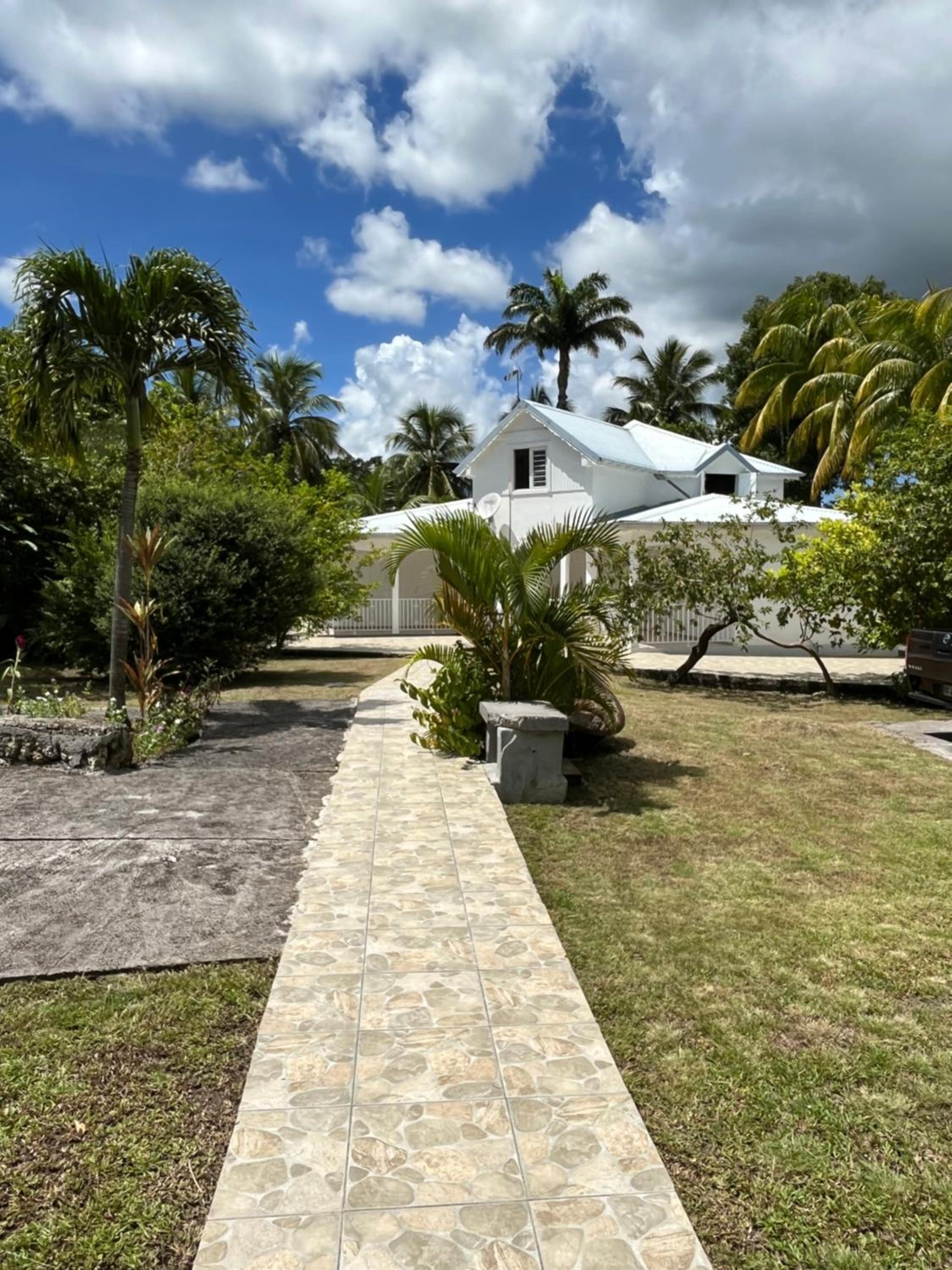 Three-Bedroom Villa photo 2