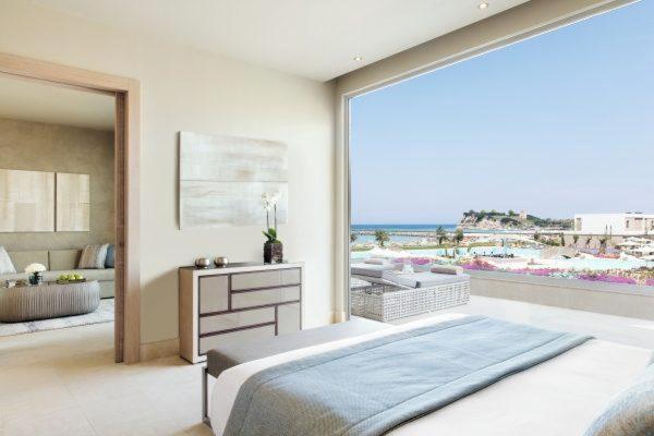 Deluxe One Bedroom Suite Grand Balcony Sea View  photo 3