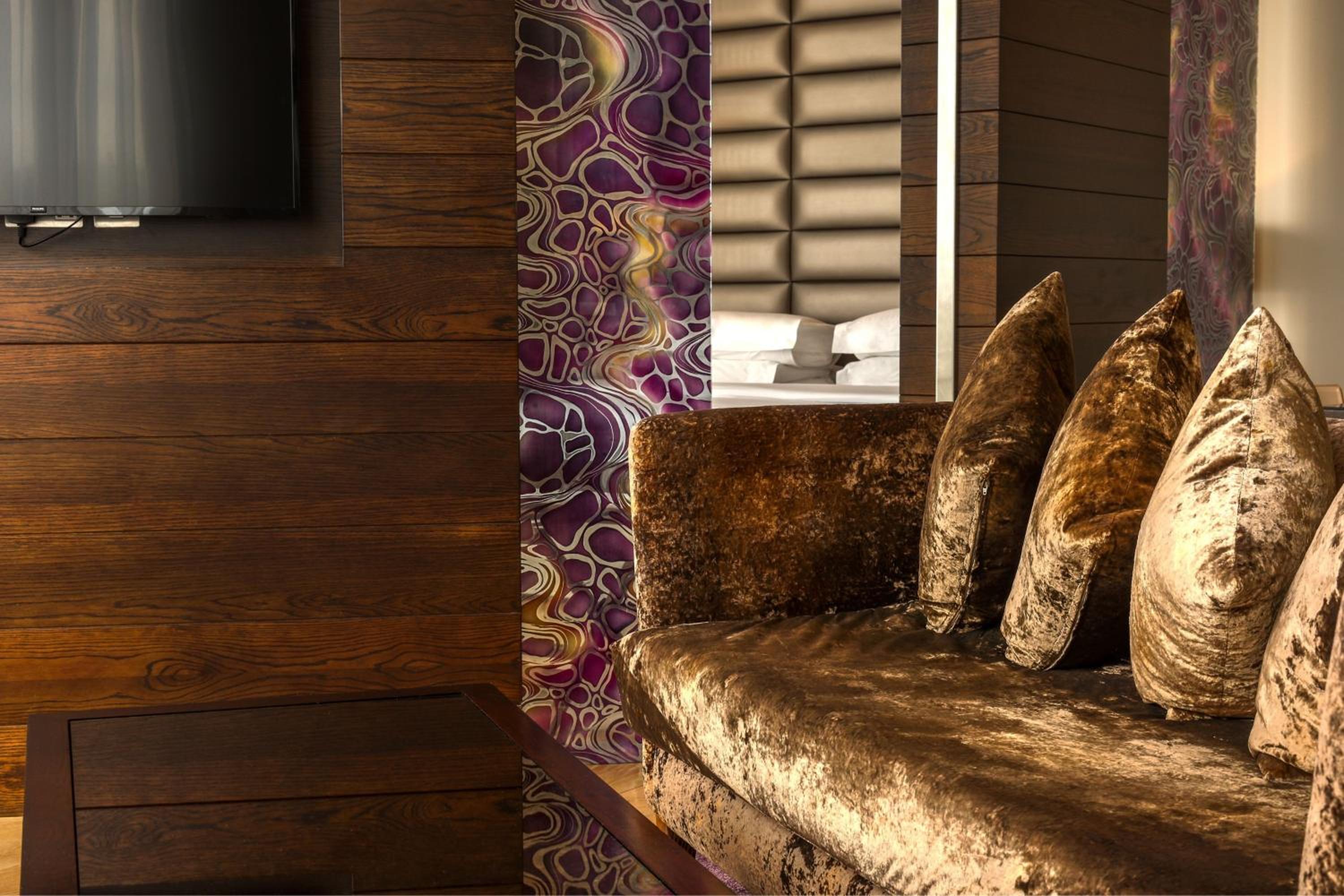 Penthouse Suite, 1 King, River view, Corner room, High floor photo 3