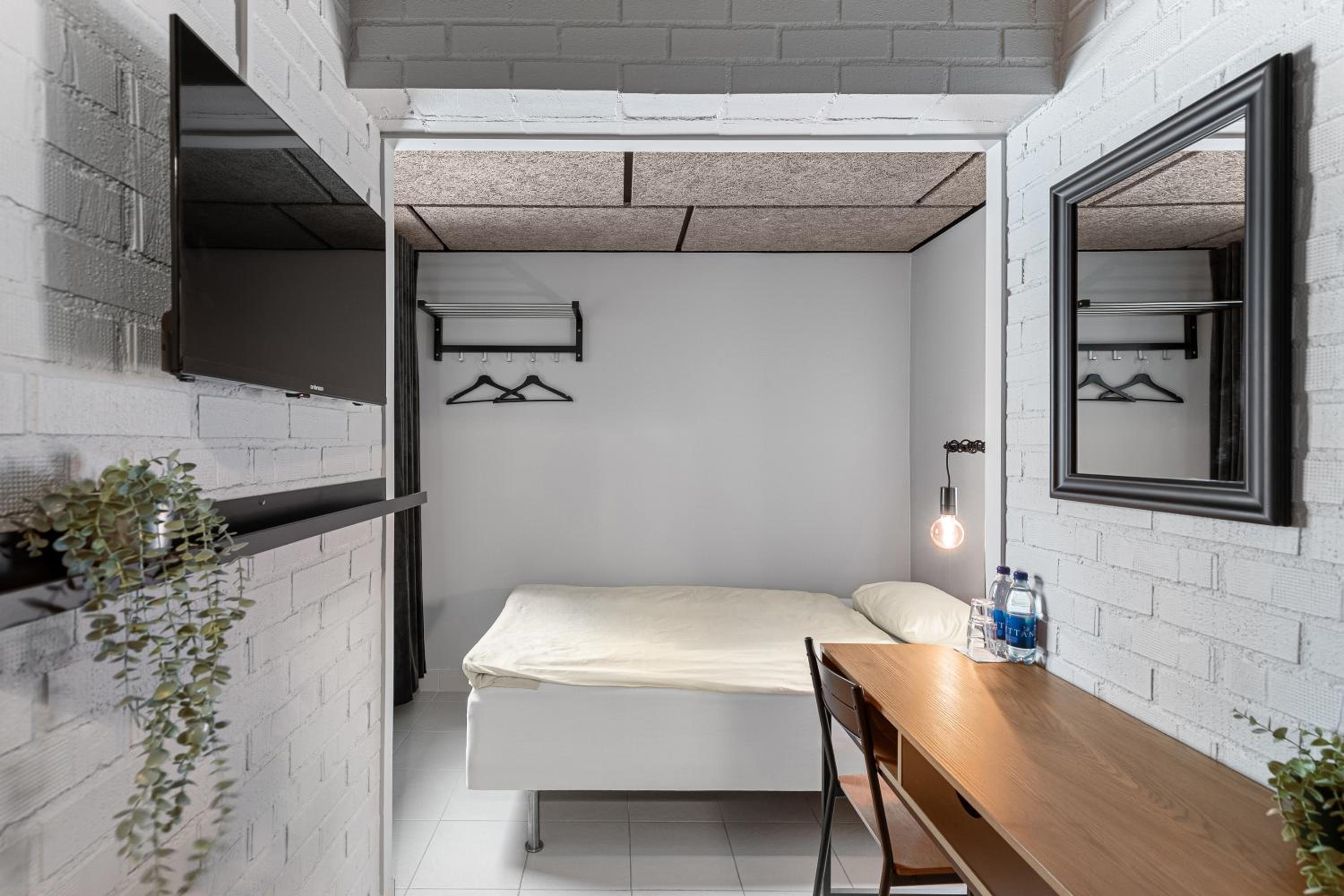 Quadruple Room - Photo 1