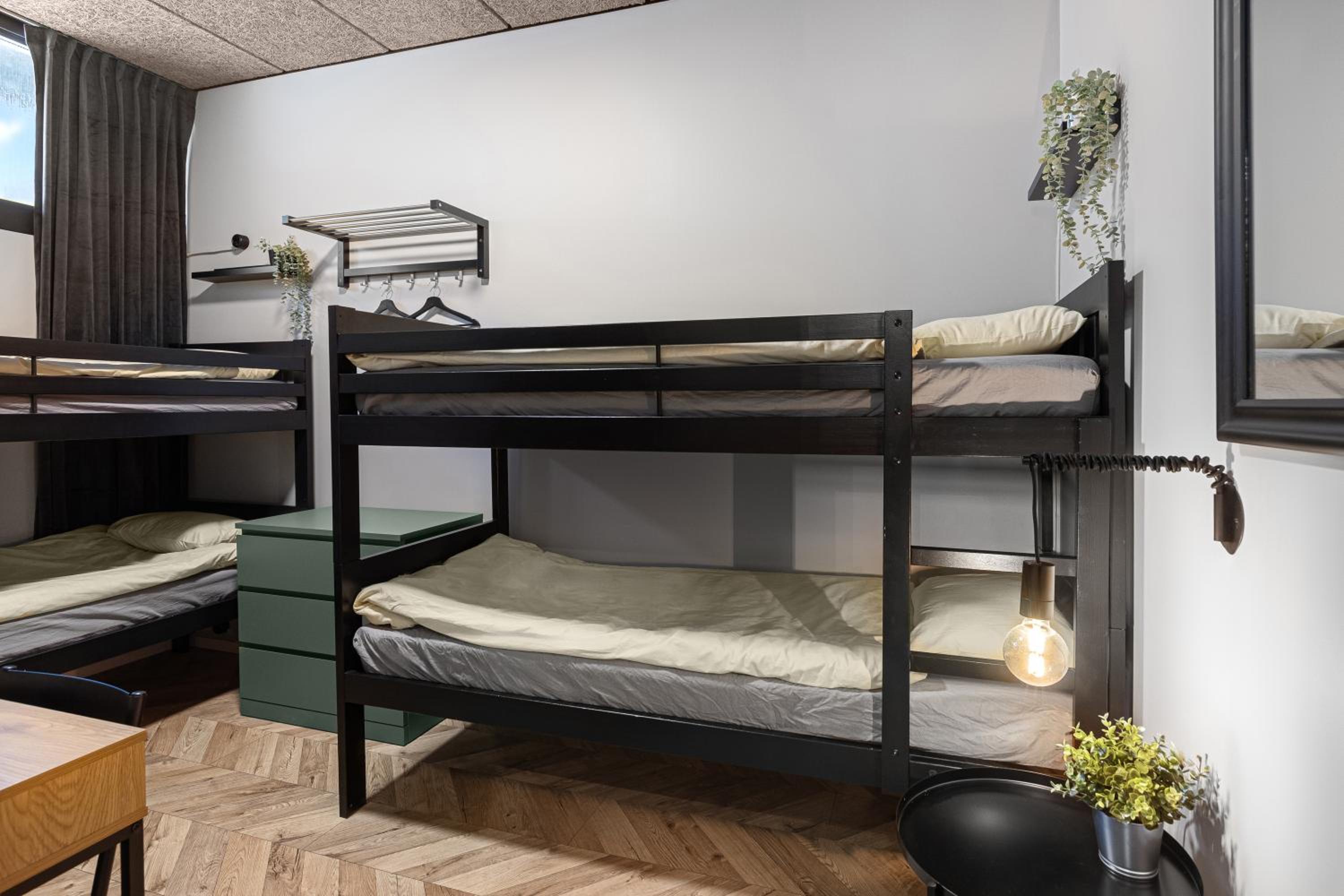 Quadruple Room - Photo 10