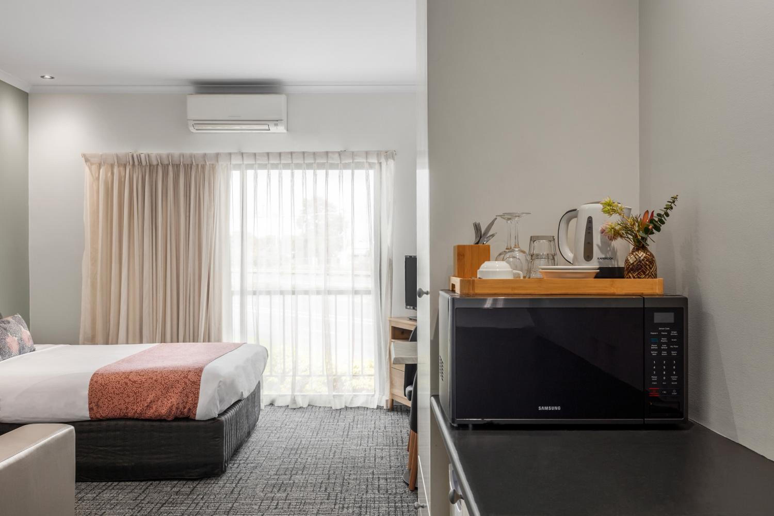 Standard Queen Room - Photo 1